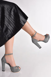 Beatriz Platin Simli Platformlu Abiye Ayakkabı