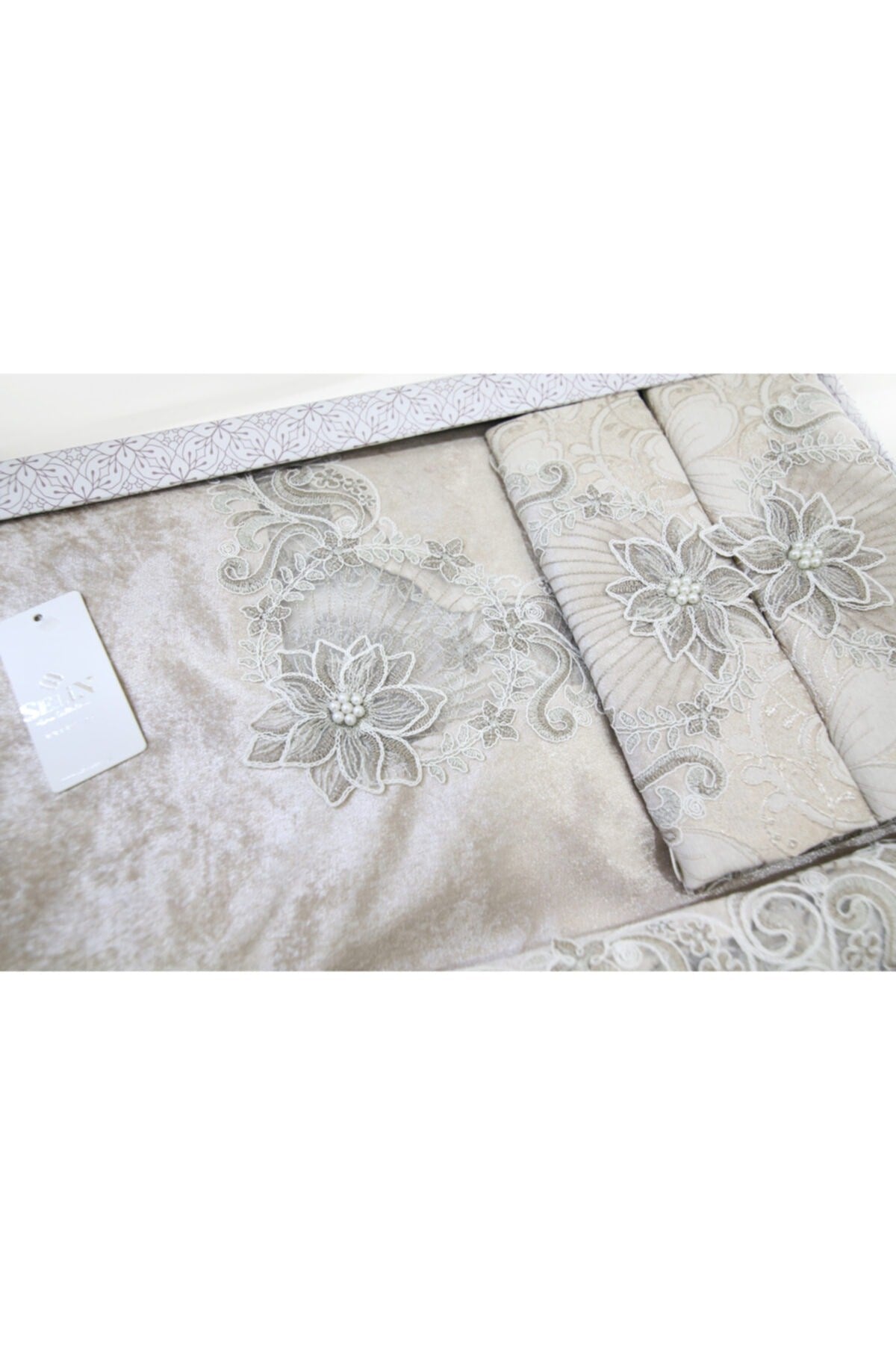 Kutulu Lüks Çeyizlik 6 Parça Pike Takımı - Melis - Cappucino