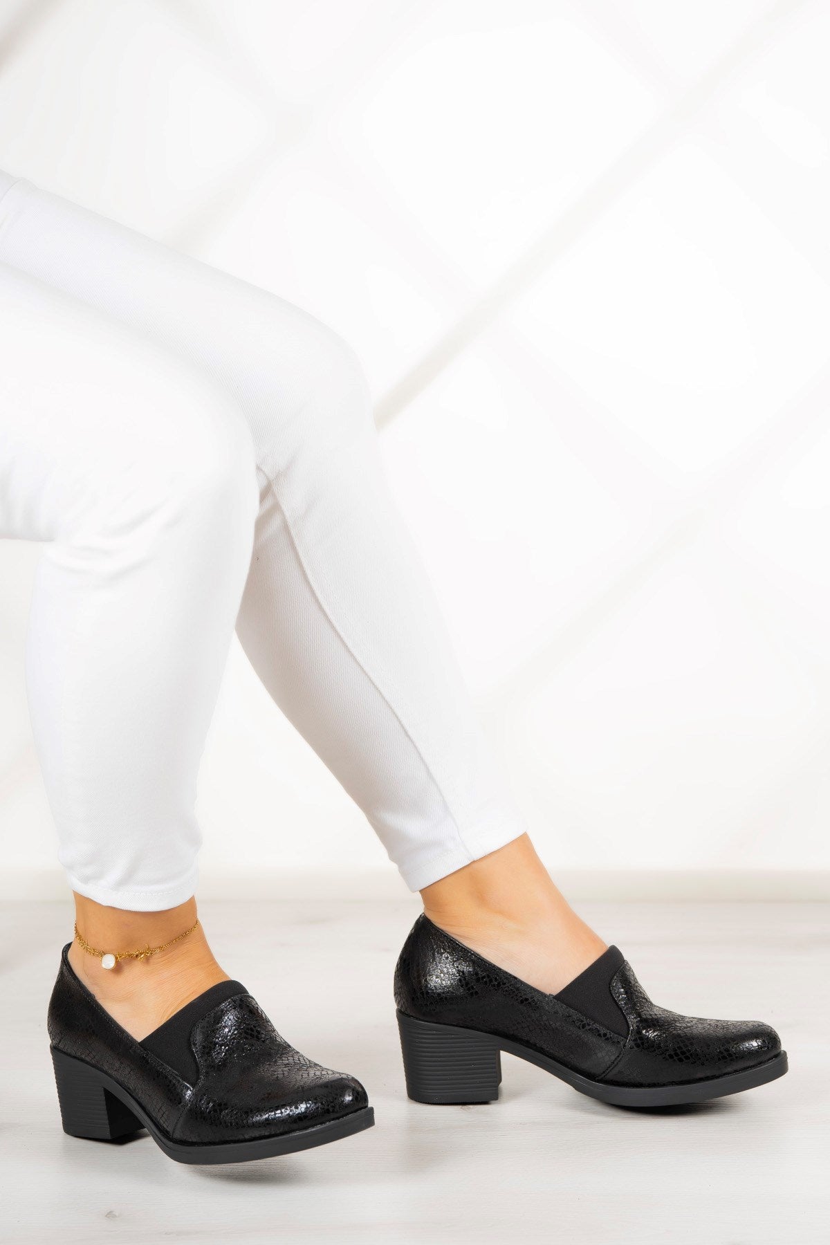 Alizee Siyah Yılan Hakiki Deri Günlük Topuklu Ayakkabı