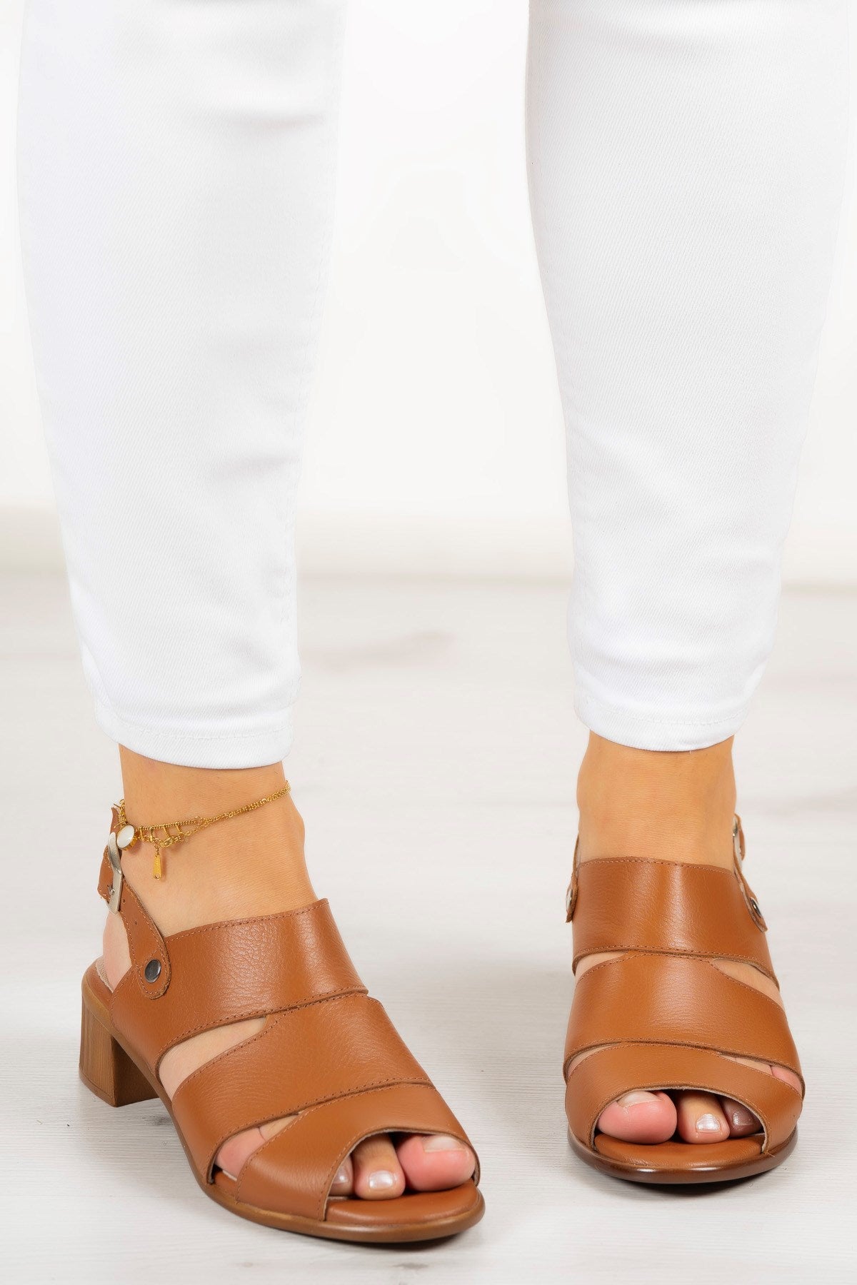 Angela Taba Hakiki Deri Topuklu Sandalet