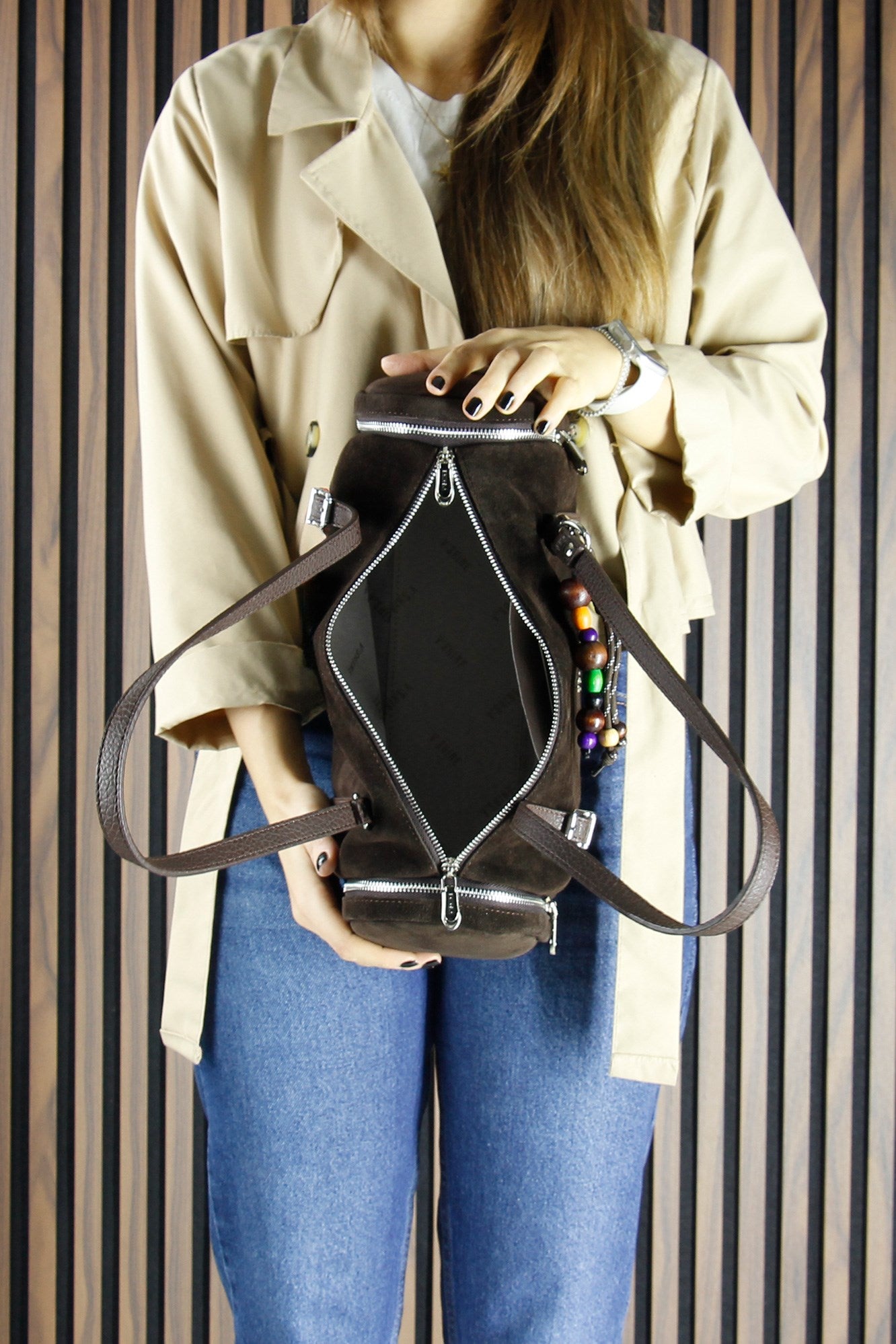 (VSN5020OC) Kahve Hakiki Dana Süet Fermuarlı Üç Bölmeli Boncuk Aksesuarlı Günlük Büyük Boy Omuz Çantası