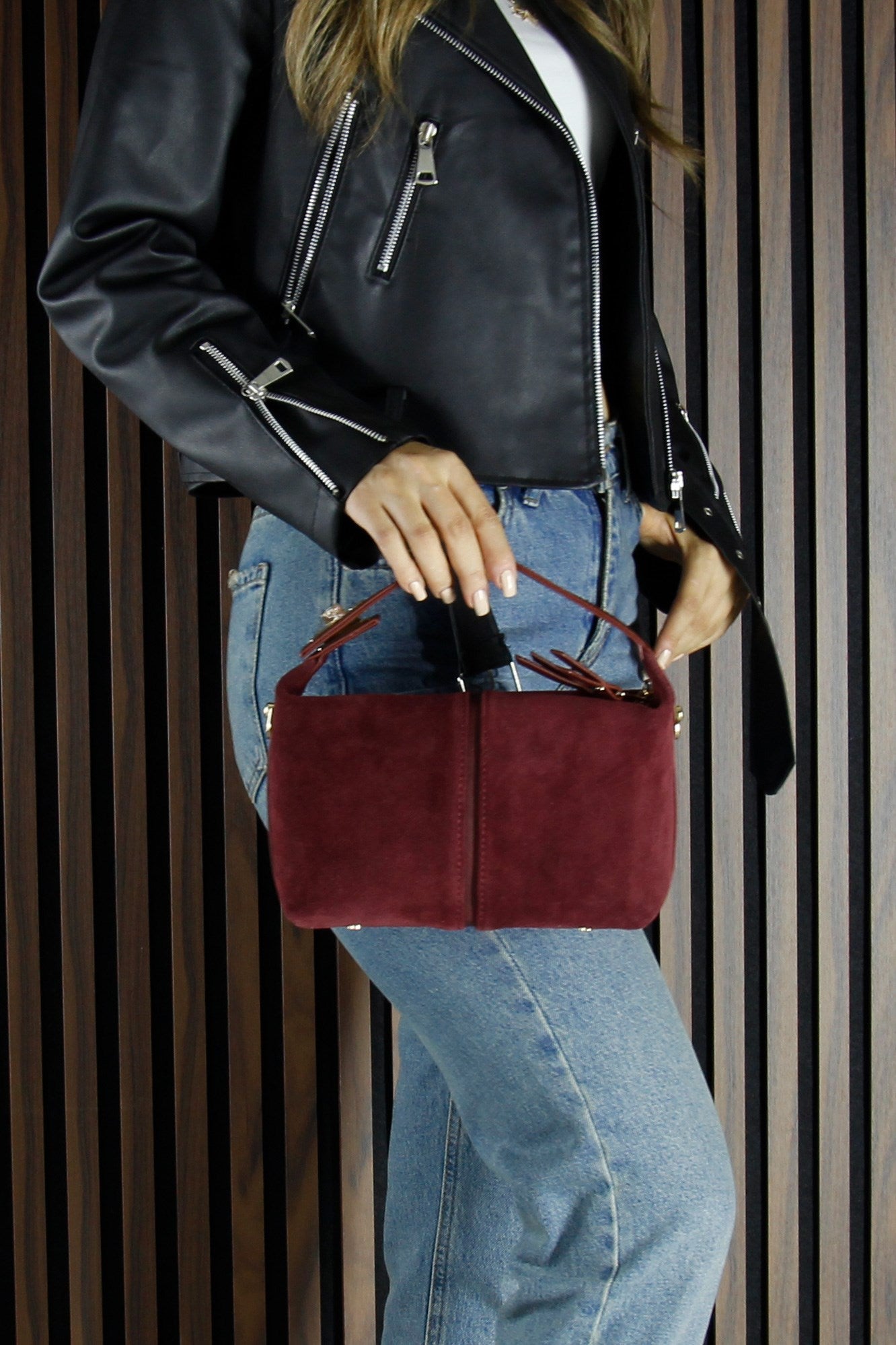 (VSN5009OC) Bordo Hakiki Dana Süet Fermuarlı Askılı İç Cepli Orta Boy Günlük Omuz Çantası