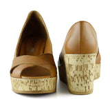 Astrid Taba Hakiki Deri Çapraz Bantlı Mantar Taban Görünümlü Dolgu Topuklu Sandalet