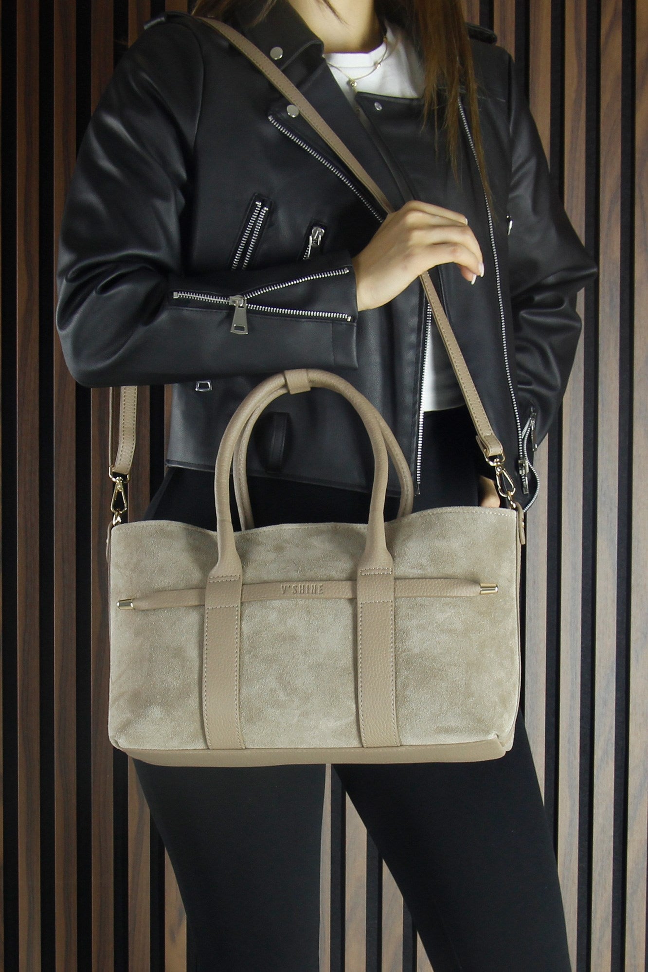 (VSN5014OC) Kum Hakiki Dana Süet Fermuarlı Üç Bölmeli İç Cepli Askılı Orta Boy Günlük Omuz Çantası