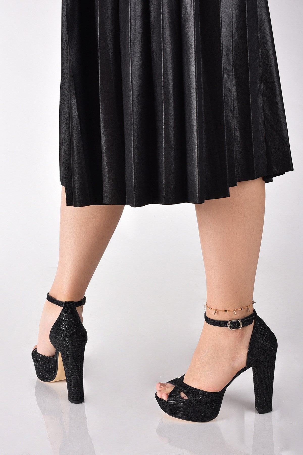 Beatriz Siyah Simli Platformlu Abiye Ayakkabı