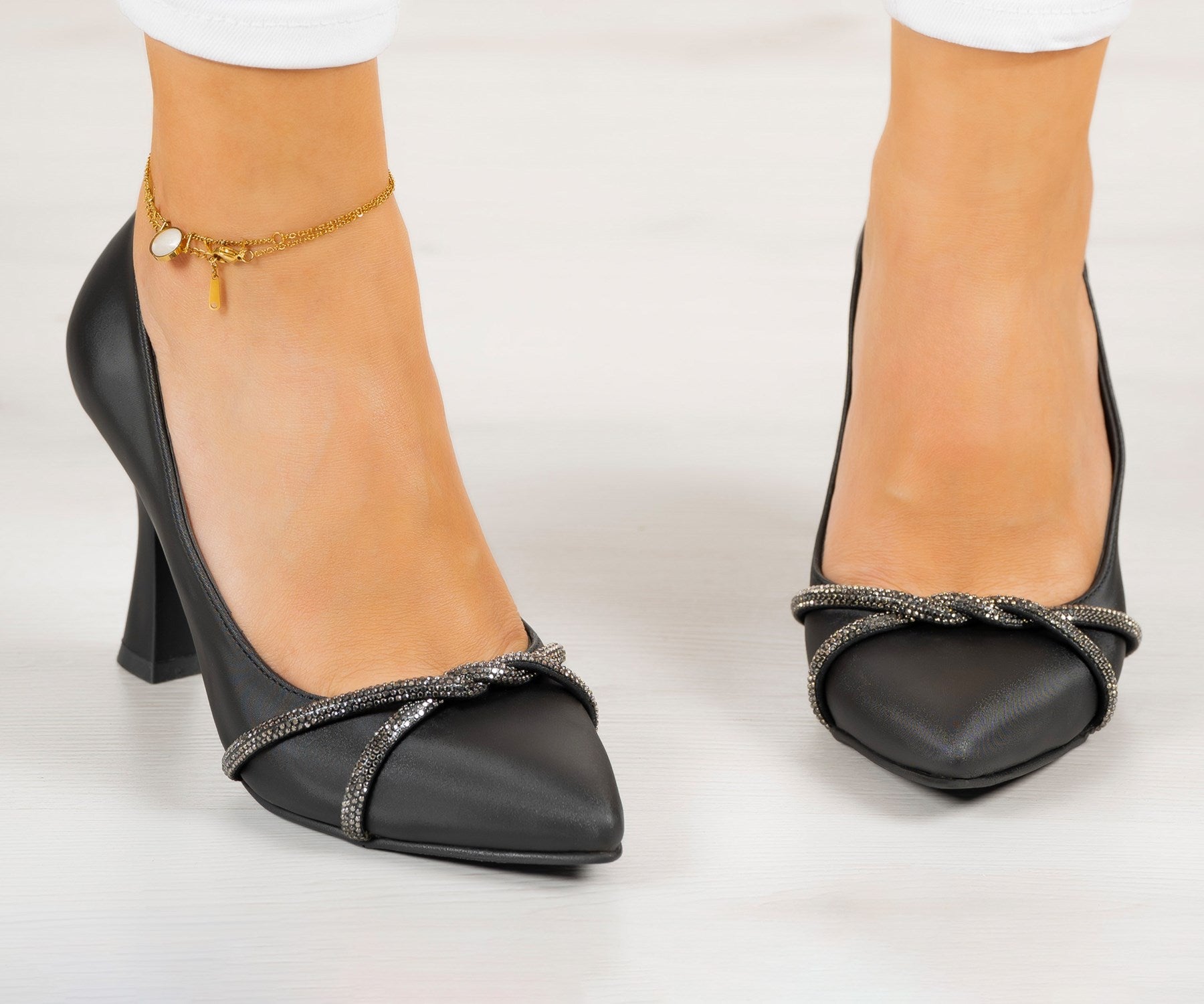 Abby Siyah Saten Burma Taşlı Abiye Ayakkabı