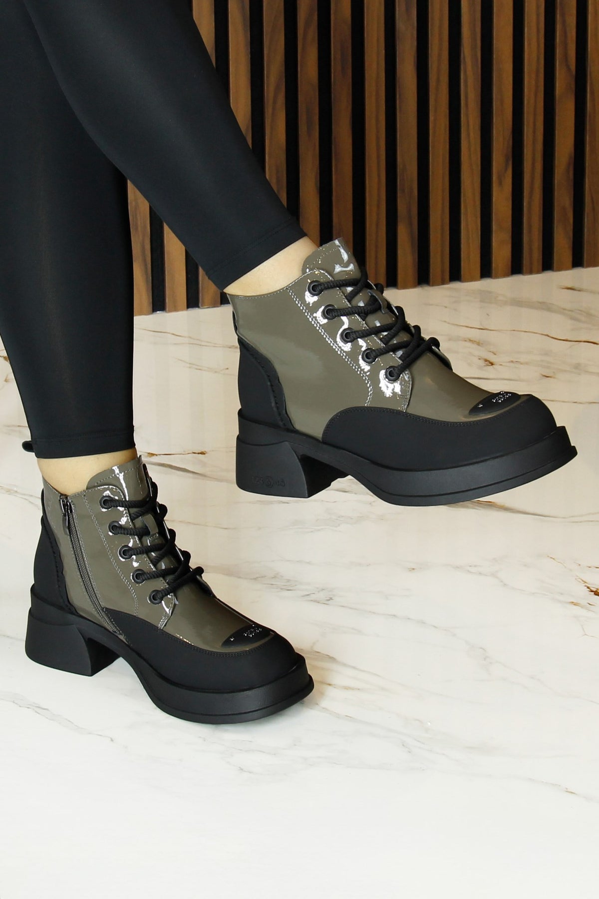 [8077] Haki Rugan Bağcıklı Fermuarlı Kürk Astarlı Yuvarlak Burun Kalın Topuklu Günlük Bot