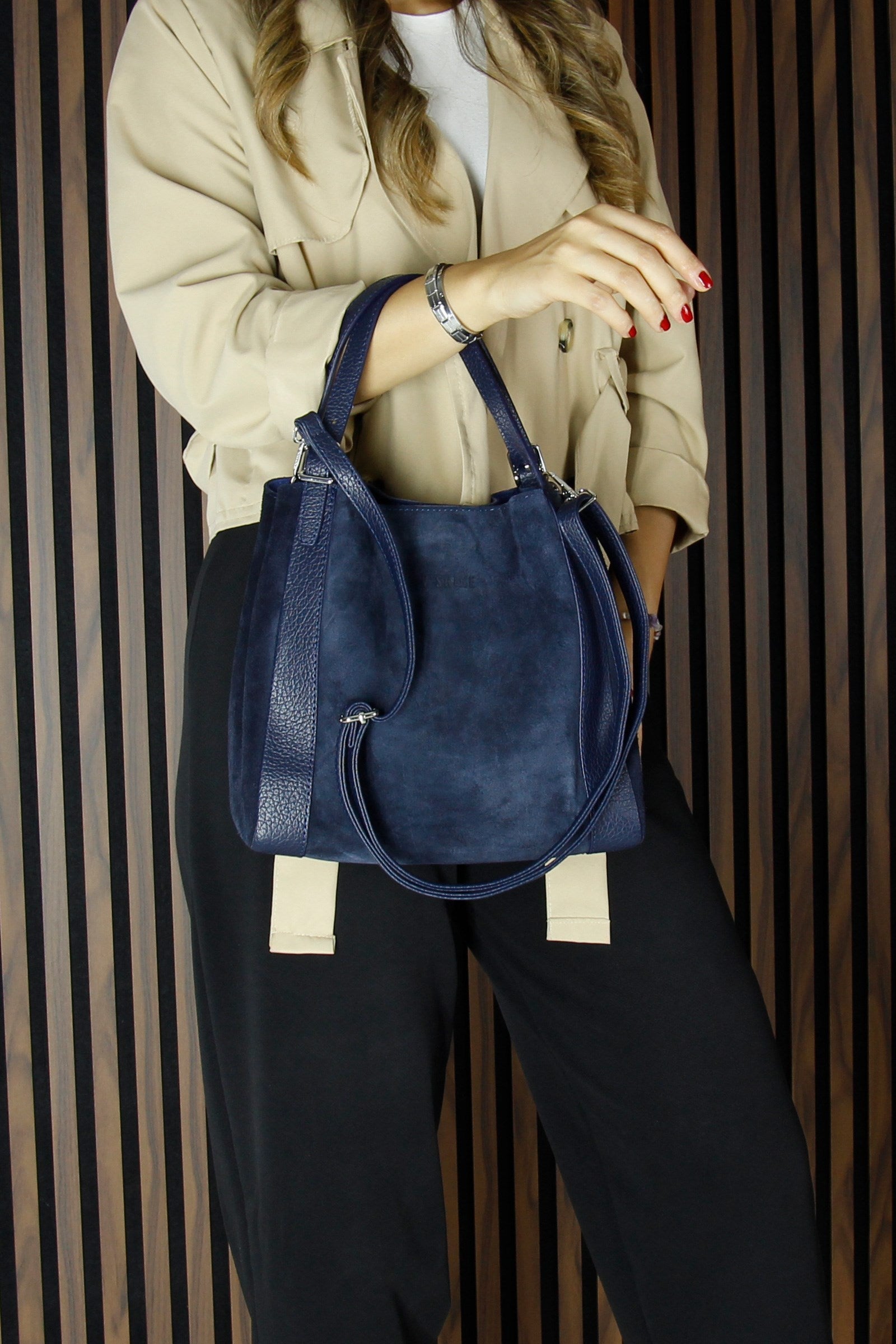 (VSN5012OC) Lacivert Hakiki Dana Süet Manyetik Kapaklı Büyük Boy Günlük Omuz Çantası ve Askılı El Çantası