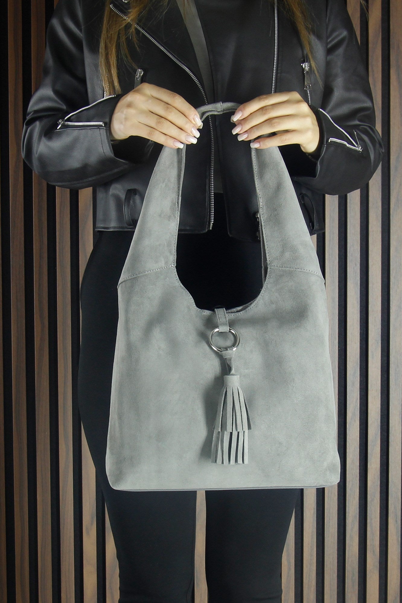 (VSN5015OC) Gri Hakiki Dana Süet Püsküllü Manyetik Kapaklı Orta Boy Günlük Omuz Çantası