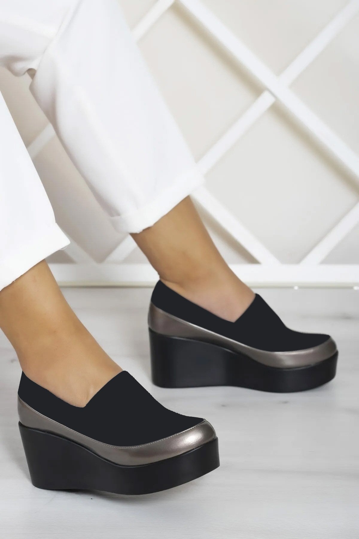 Sofia Platin Streç Dolgu Topuklu Günlük Ayakkabı