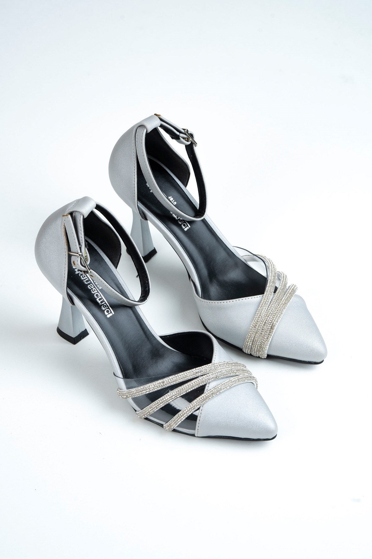 Çağla Gümüş Saten Taşlı Şeffaf Tasarımlı Ayakkabı