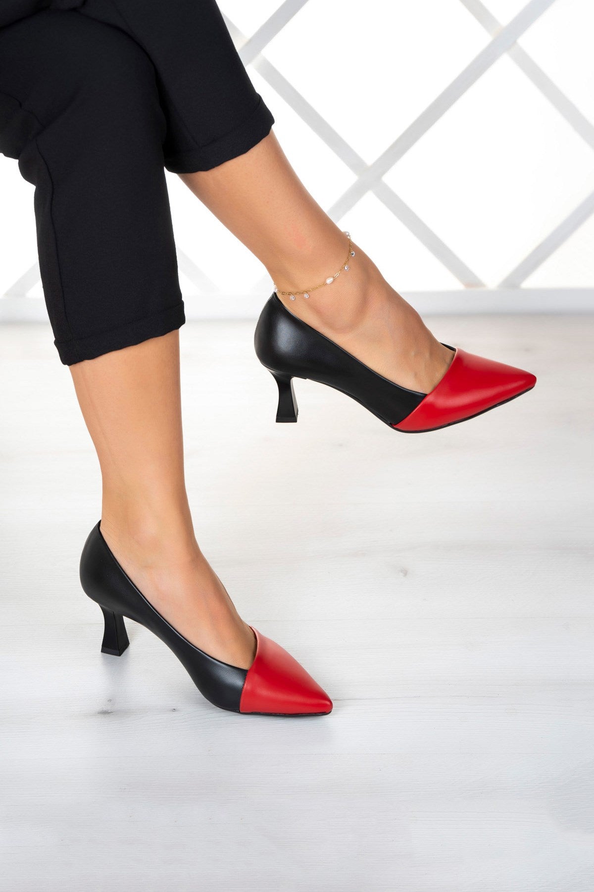 Laura Siyah Kırmızı Topuklu Ayakkabı