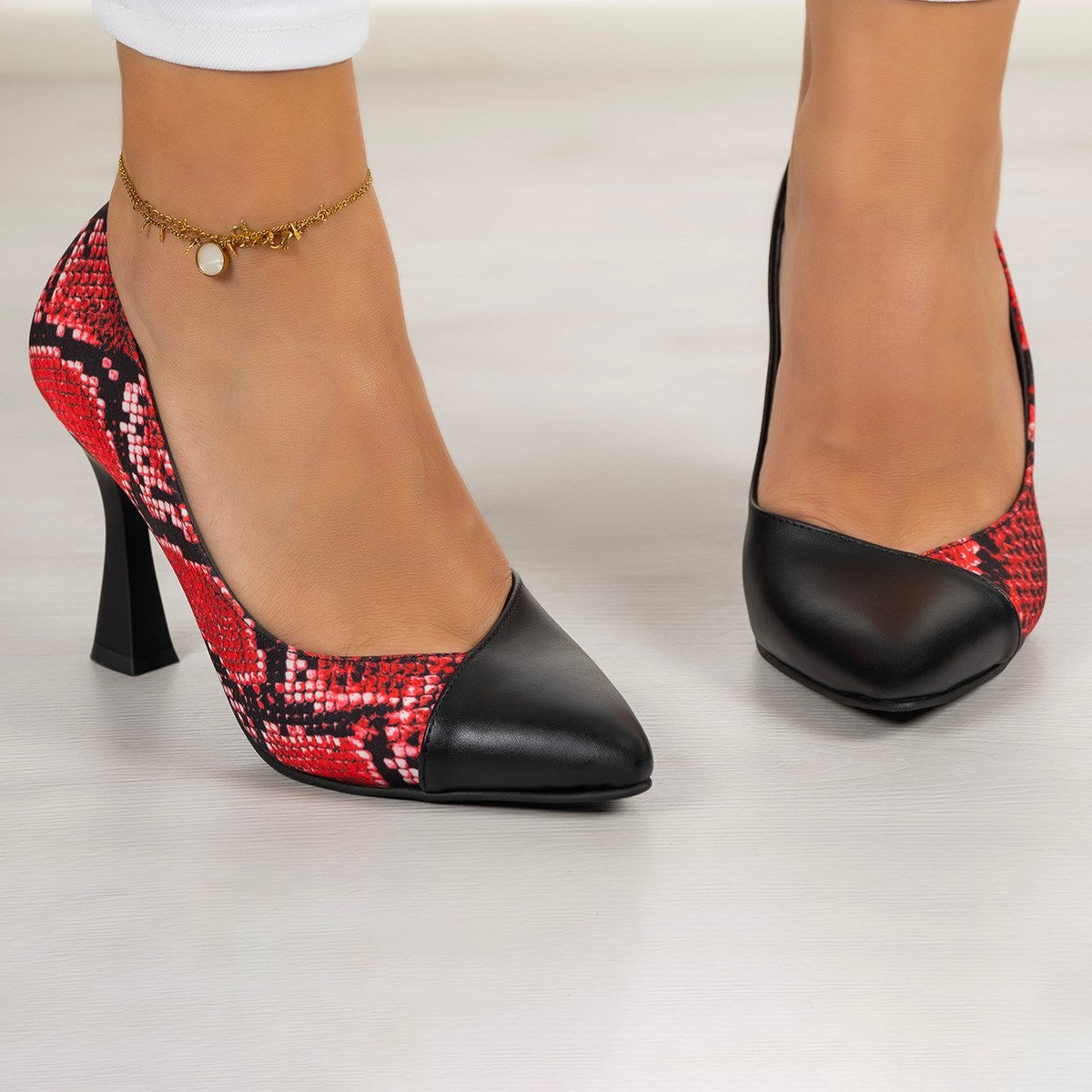 Jatqılı Plus Kırmızı Yılan İnce Kadeh Topuklu Klasik Ayakkabı