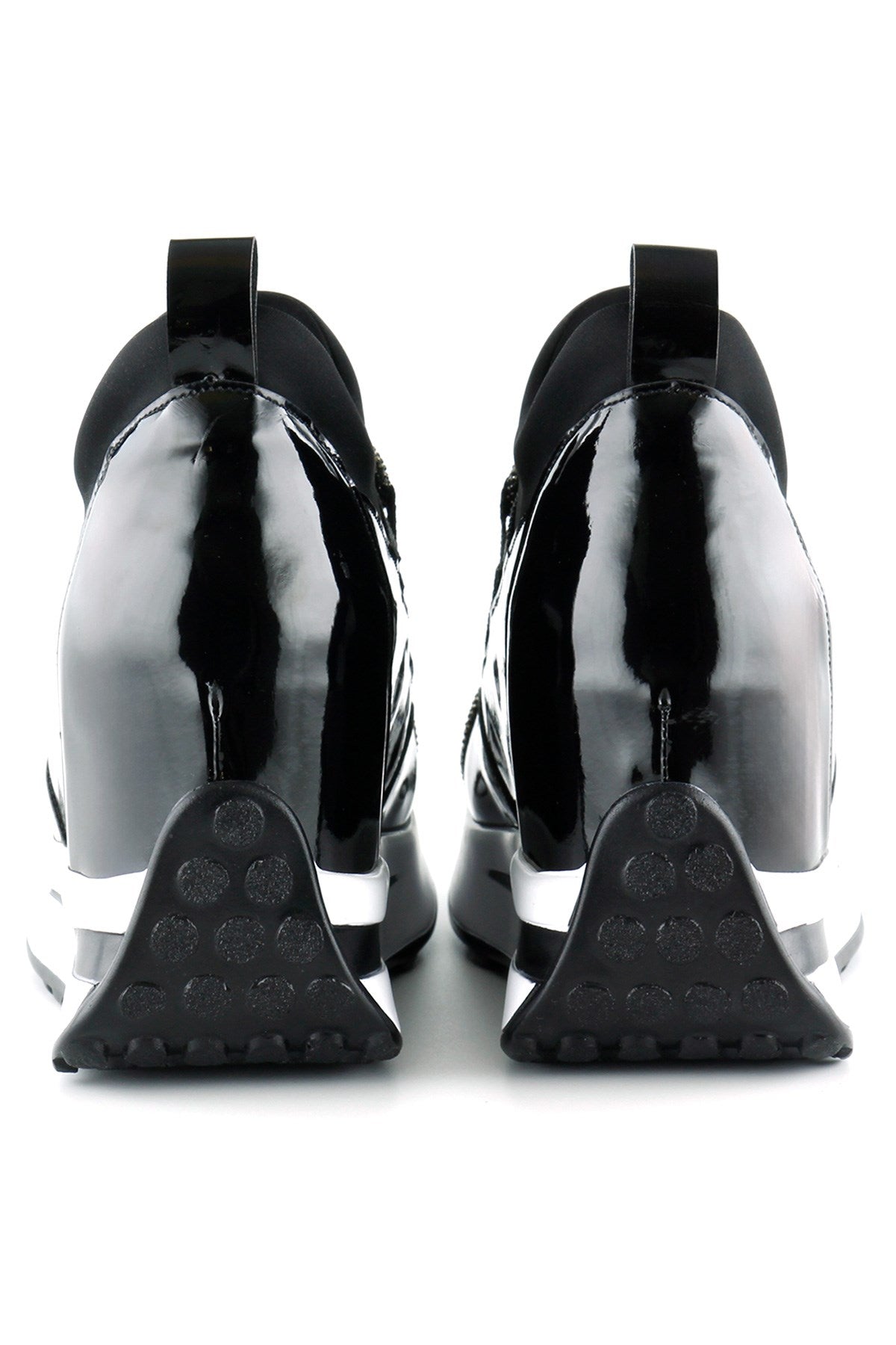 Mevira Plus Siyah Rugan Streç Gümüş Zincirli Beyaz Tabanlı Gizli Dolgu Topuklu Günlük Spor Ayakkabı