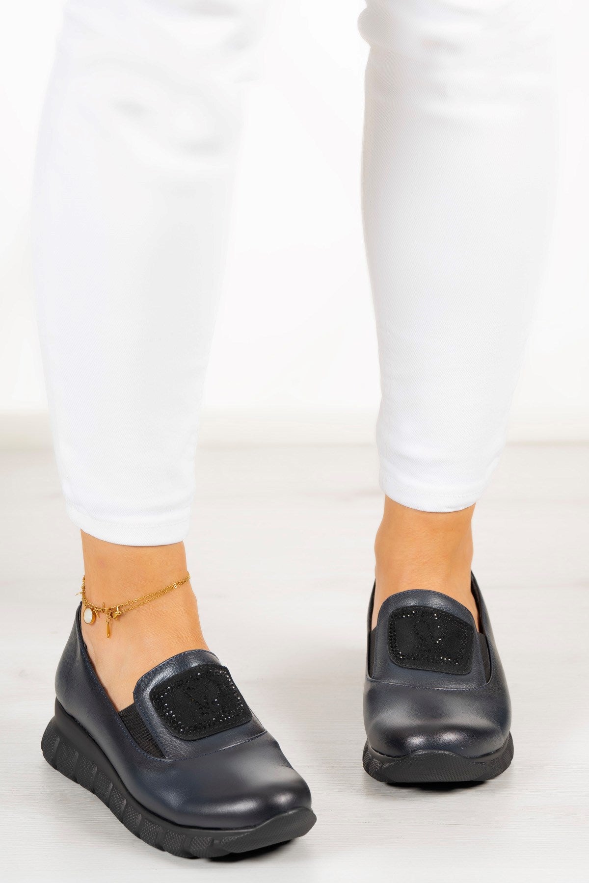 Morena Lacivert Hakiki Deri Taşlı Günlük Ayakkabı