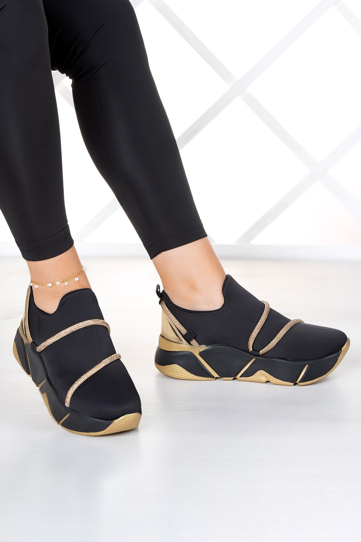 Barbara Altın Streç Taşlı Sneaker