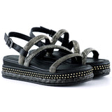 [7027] Siyah Üç Bant Taşlı İnci Detaylı Zikzak Örgülü Platform Sandalet