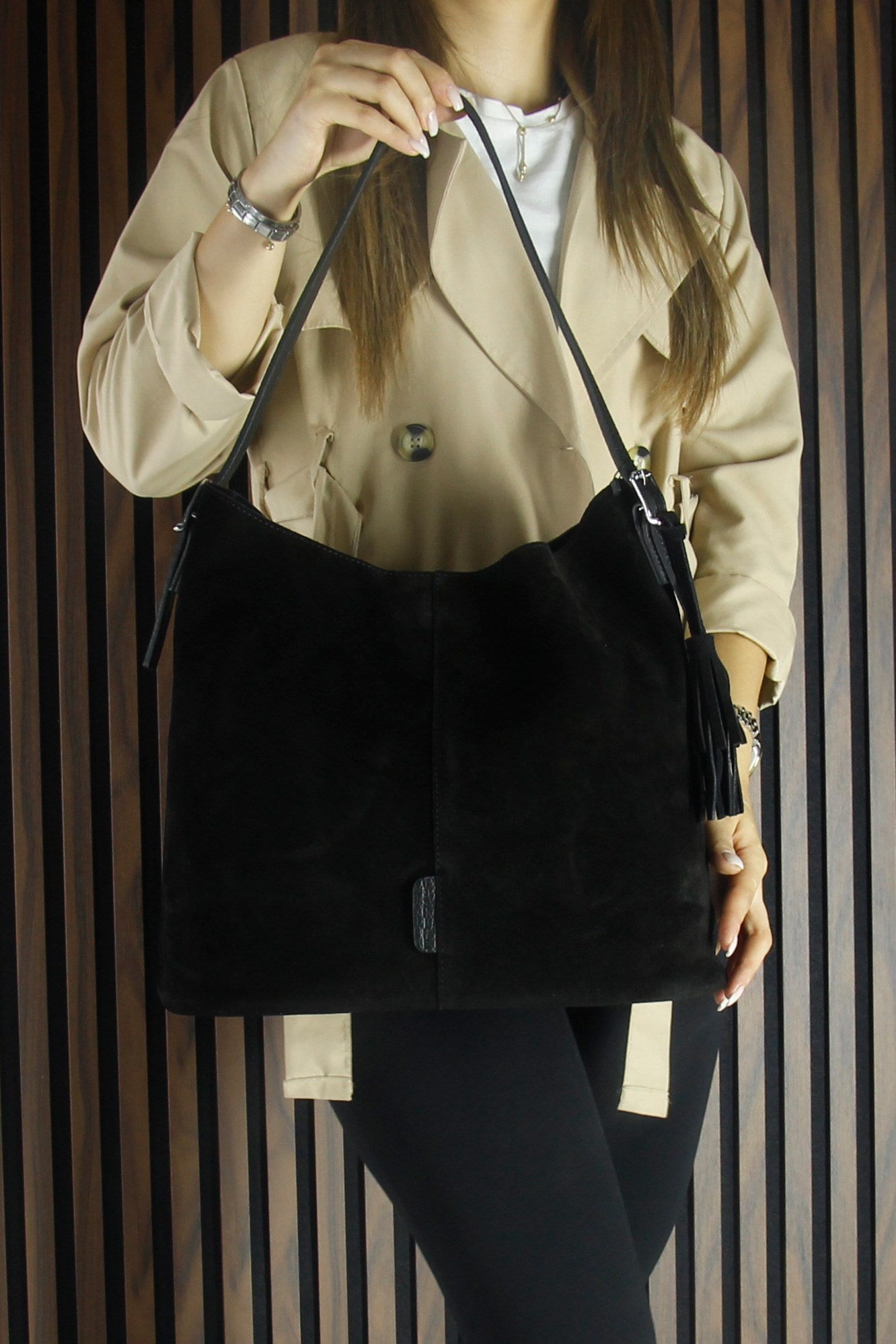 (VSN5016OC) Siyah Hakiki Dana Süet Püsküllü Manyetik Kapaklı Büyük Boy Günlük Omuz Çantası ve El Çantası