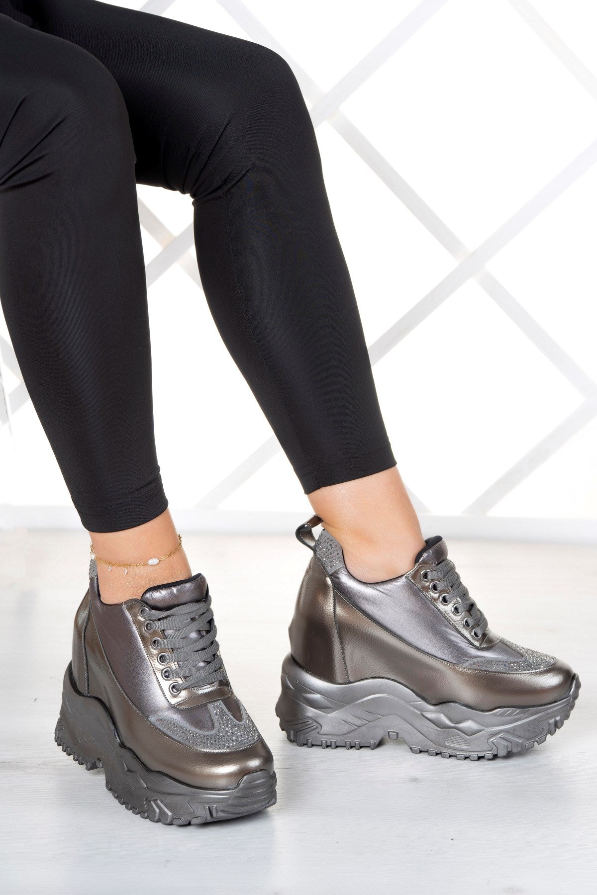 Tatyana Platin Taşlı Gizli Dolgu Günlük Ayakkabı