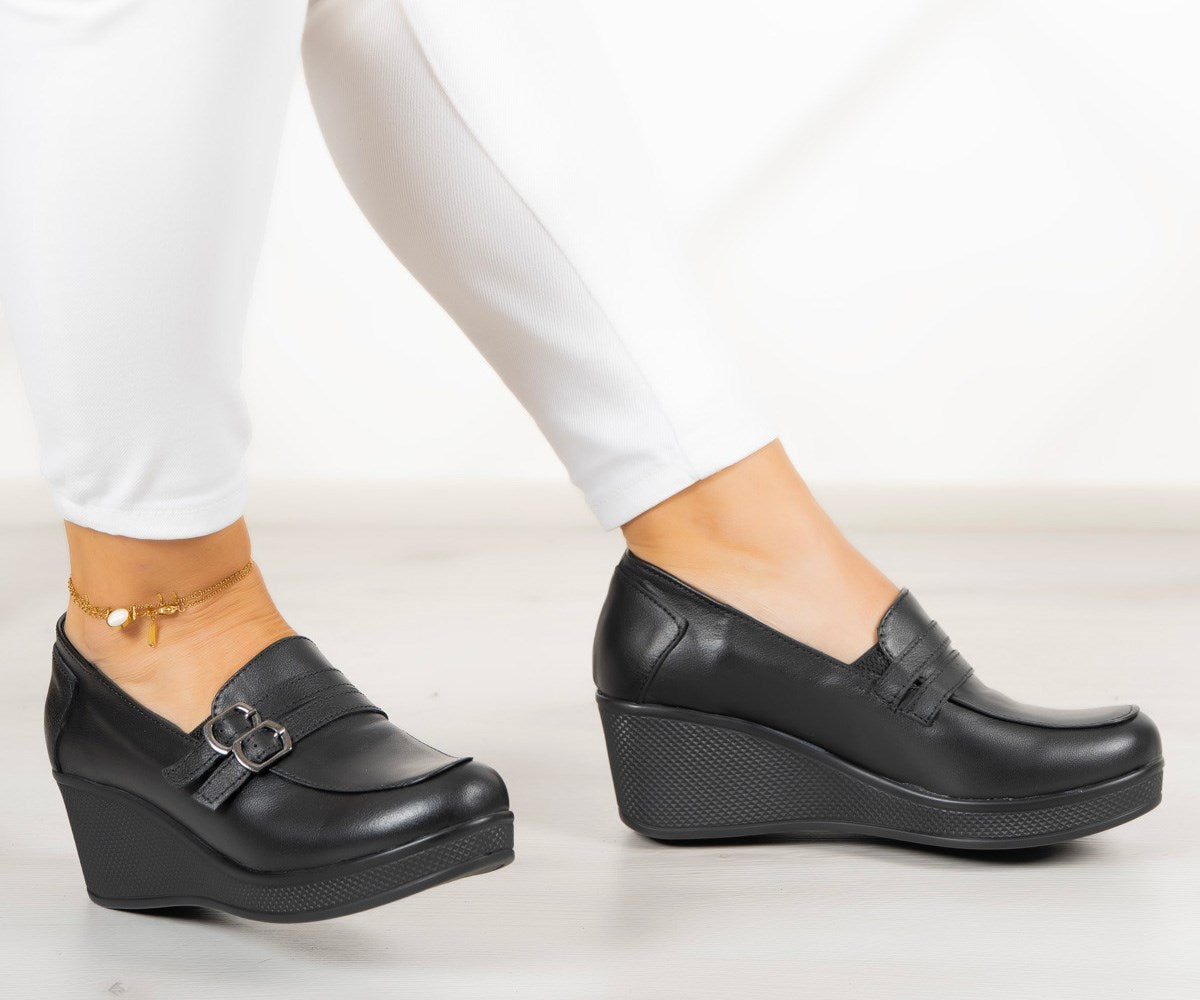 Taylor Siyah Hakiki Deri Dolgu Topuklu Günlük Ayakkabı