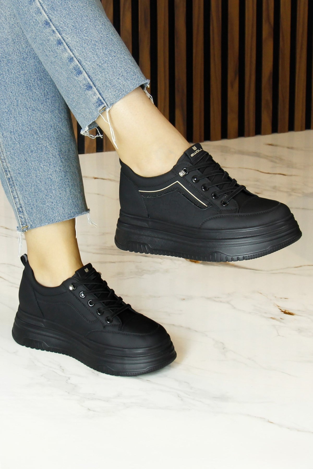 [8000] Siyah Vegan Yuvarlak Burun Lastik Bağcıklı Flatform Taban Günlük Sneaker Spor Ayakkabı