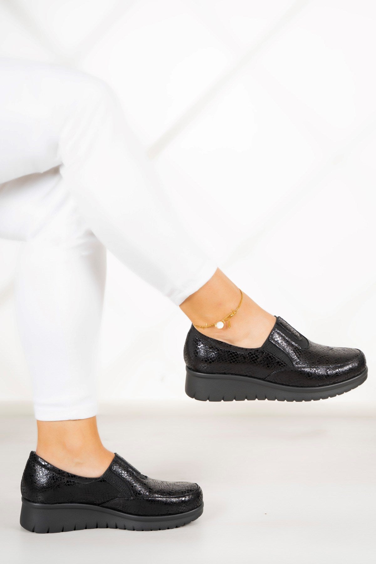 Jennifer Siyah Yılan Hakiki Deri Günlük Ayakkabı