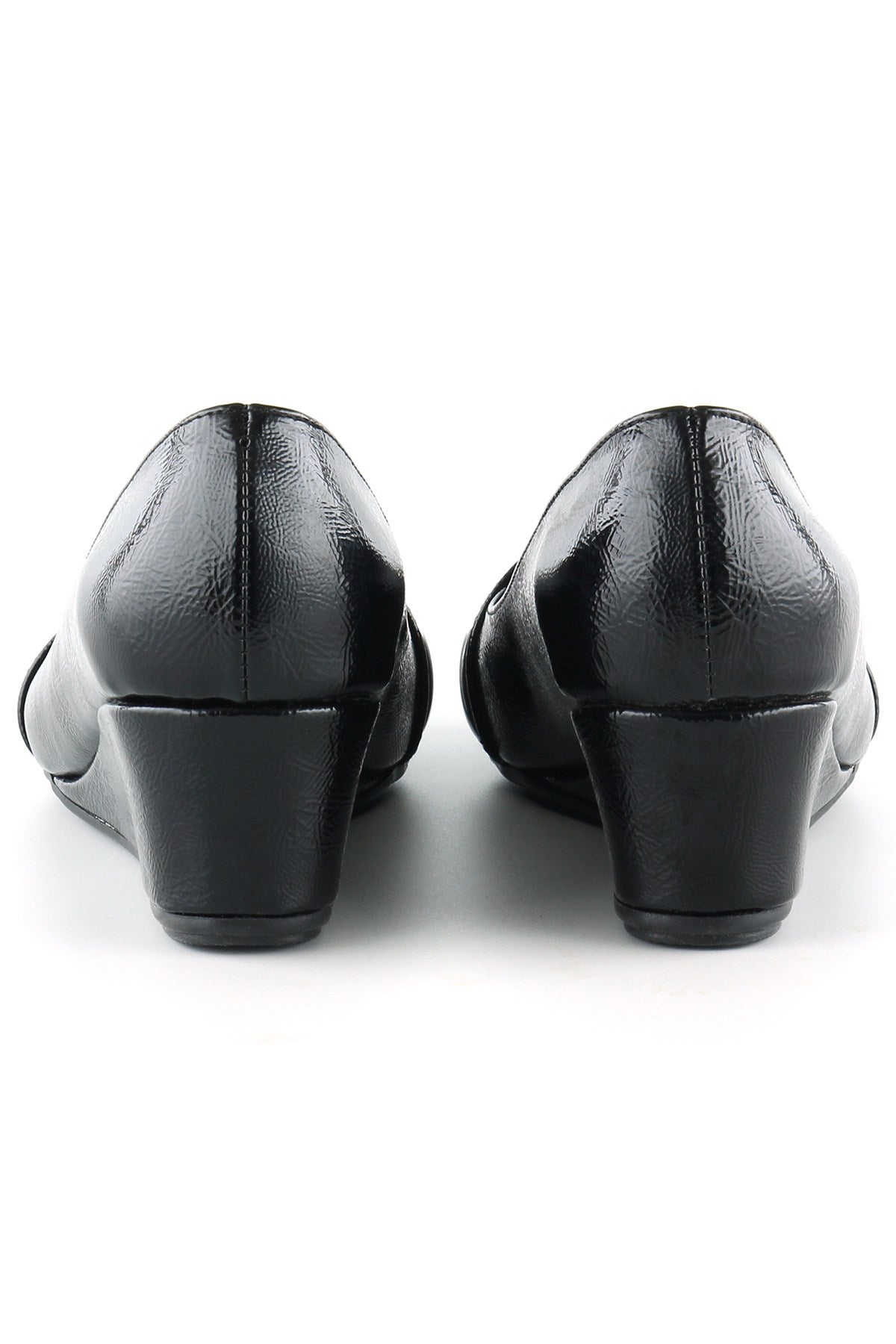 Colel Siyah Rugan Dolgu Topuklu Ayakkabı