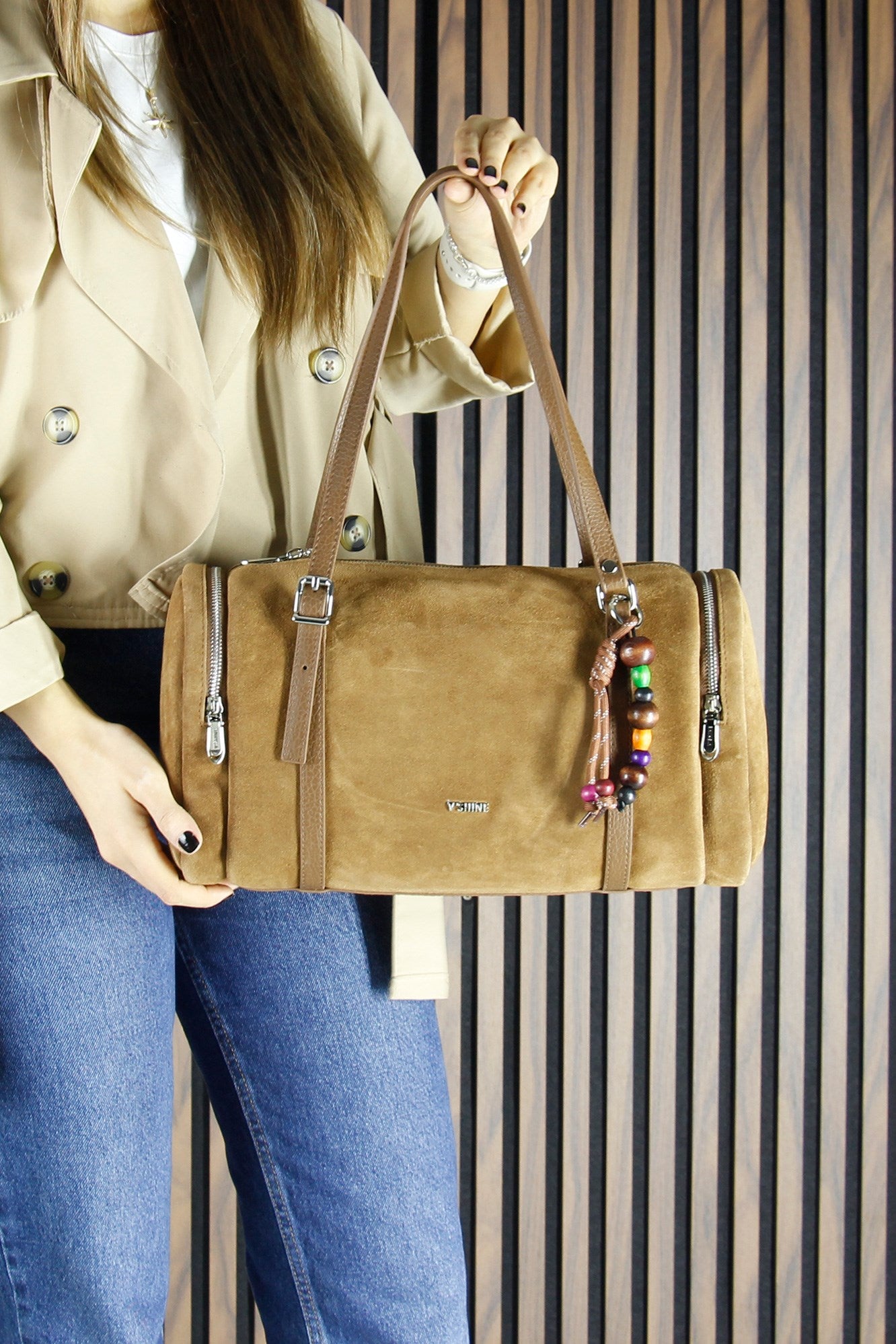 (VSN5020OC) Karamel Hakiki Dana Süet Fermuarlı Üç Bölmeli Boncuk Aksesuarlı Günlük Büyük Boy Omuz Çantası