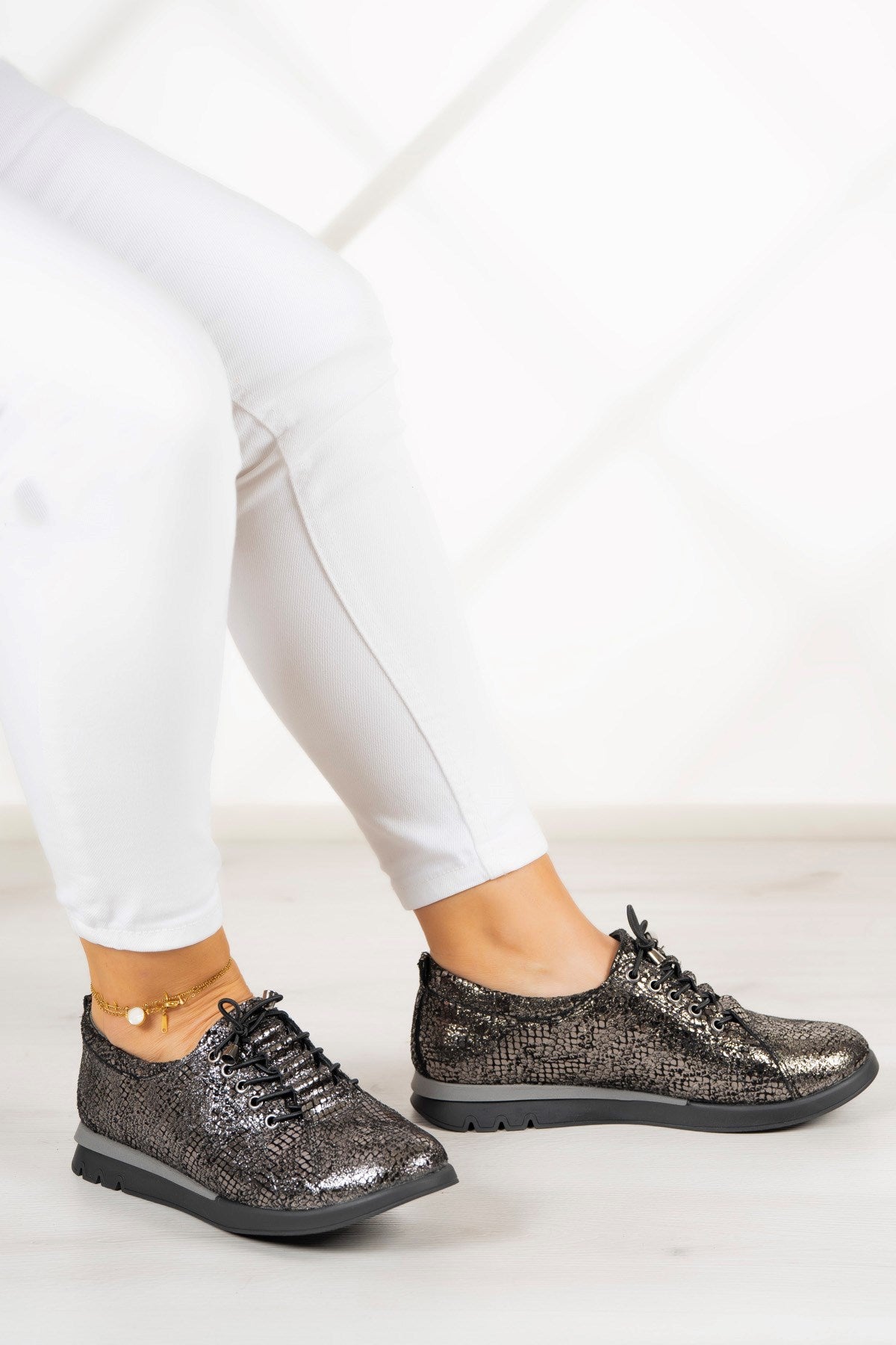 Khloe Gümüş Yılan Hakiki Deri Günlük Ayakkabı