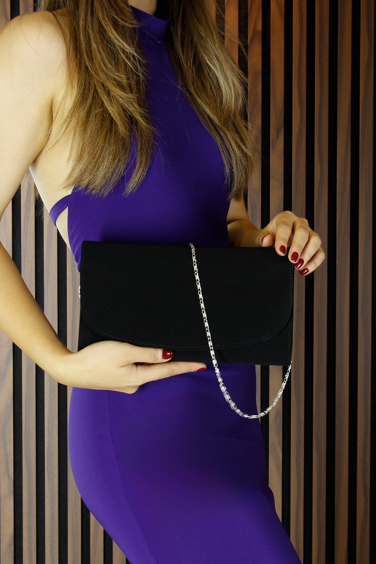 Siyah Süet Zincir Askılı Oval Manyetik Kapaklı İç Cepli Zarif Abiye El Çantası