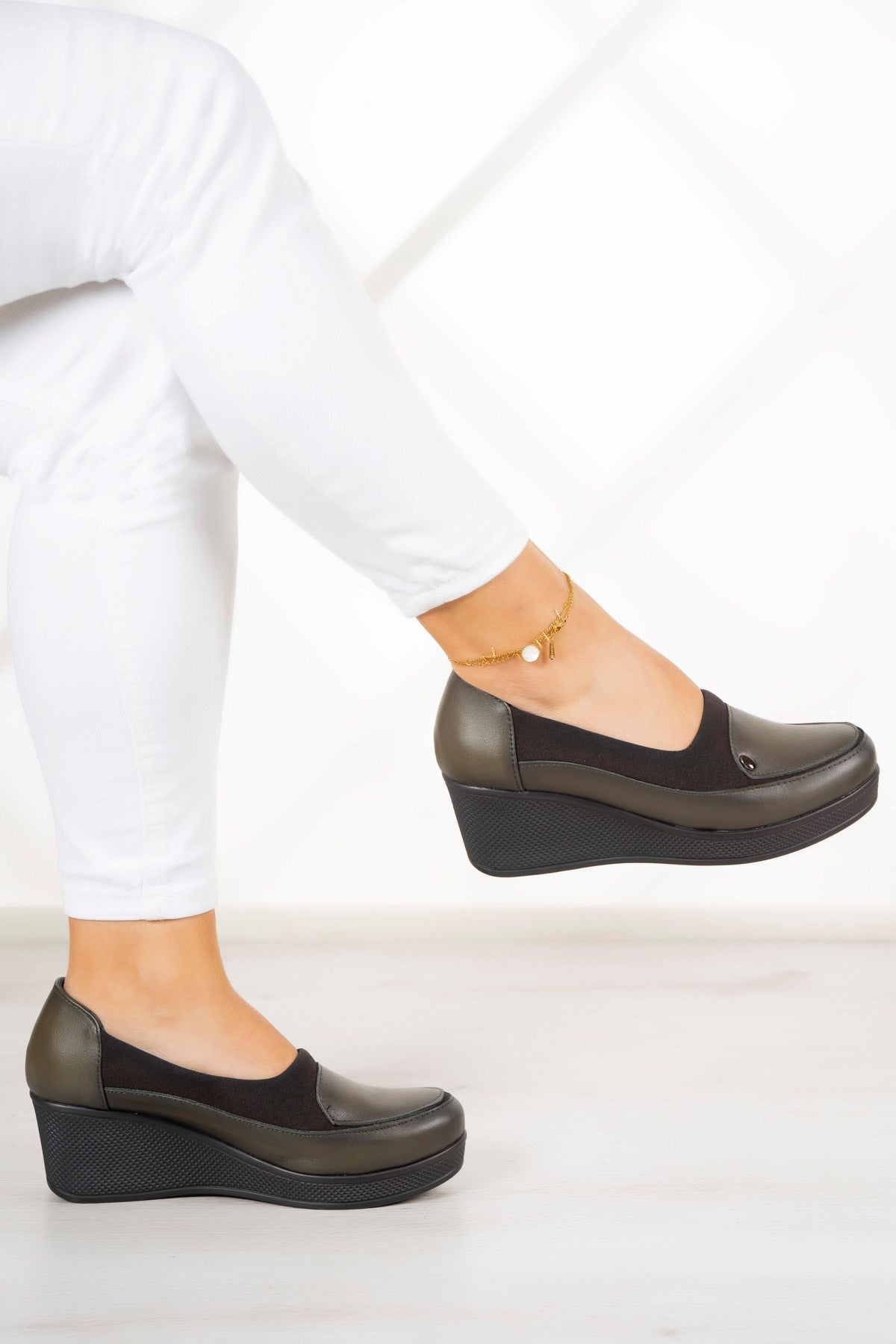 Priscilla Haki Hakiki Deri Dolgu Topuklu Streç Günlük Ayakkabı