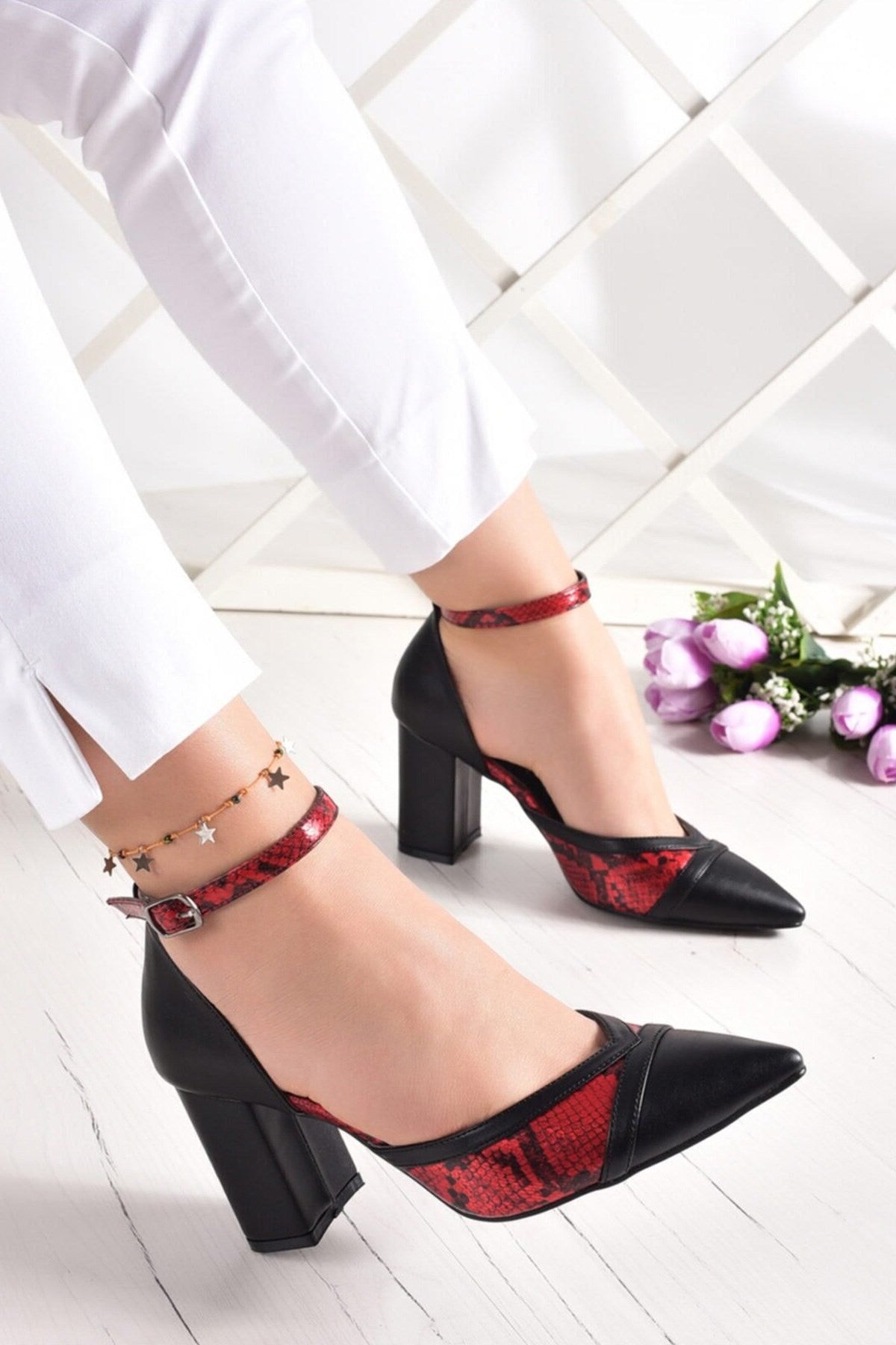 Diana Siyah Kırmızı Yılan Kalın Topuklu Ayakkabı