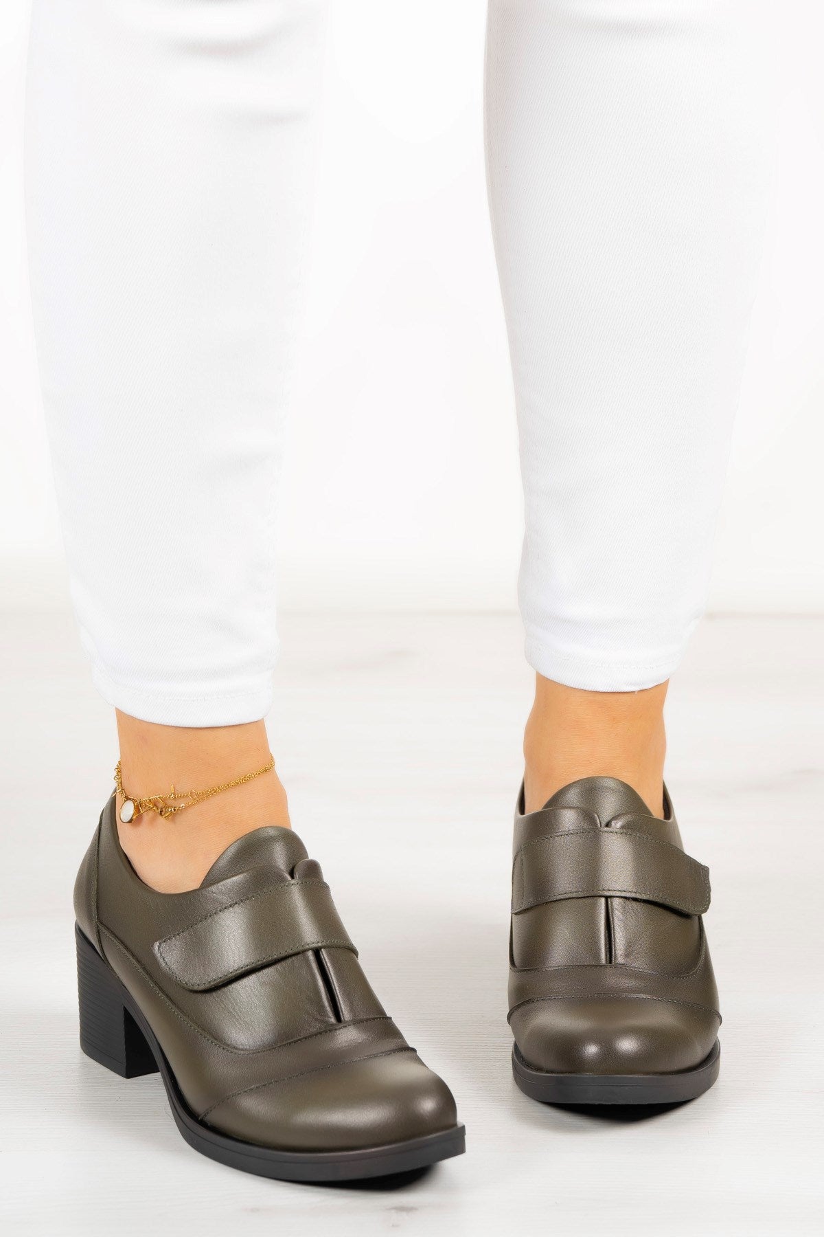 Shantel Haki Hakiki Deri Günlük Topuklu Ayakkabı