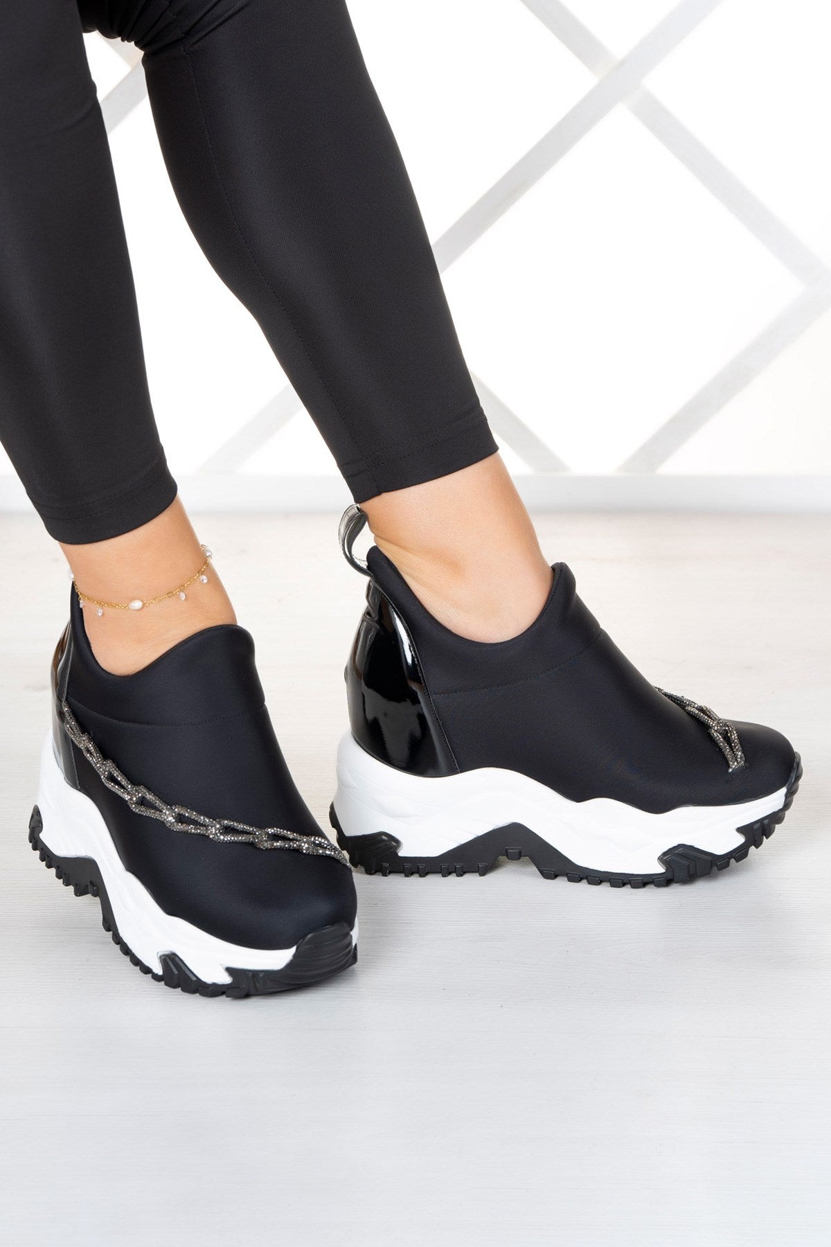 Maggie Siyah Streç Gümüş Zincirli Gizli Dolgu Günlük Ayakkabı