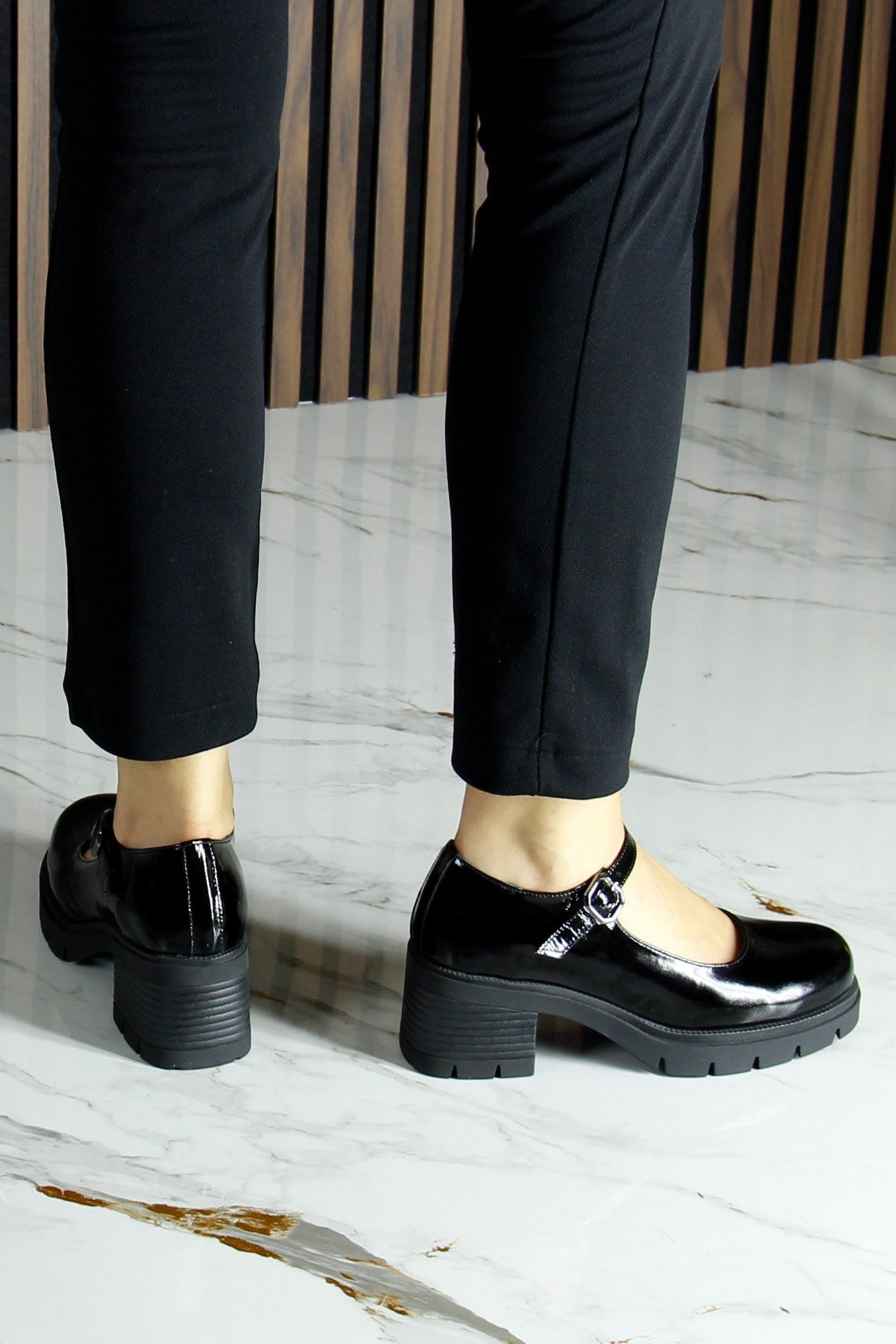 Siyah Rugan Hakiki Dana Derisi Mary Jane Kalın Topuklu Günlük Ayakkabı