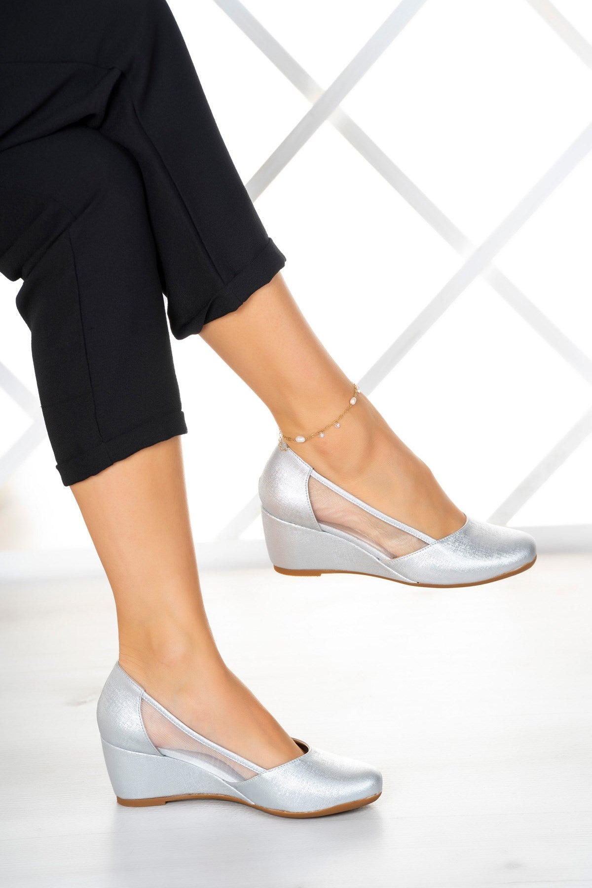 Evelyn Gümüş Nano Fileli Dolgu Topuklu Ayakkabı