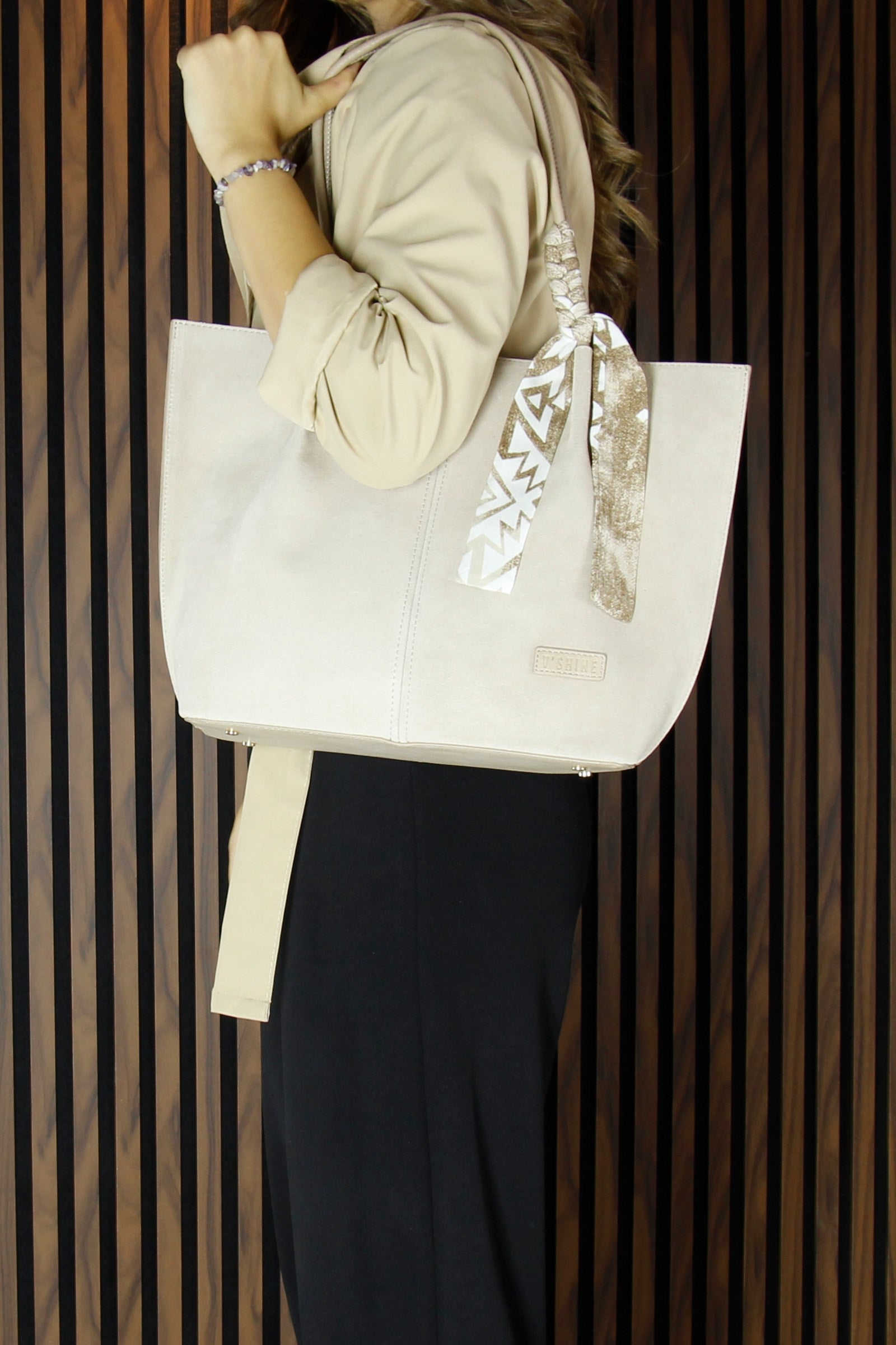 (VSN3093OC) Bej Hakiki Dana Süet Manyetik Kapaklı Büyük Boy Günlük Omuz Çantası ve Askılı El Çantası