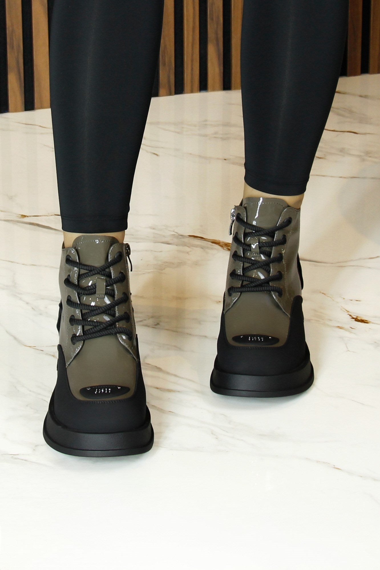 [8077] Haki Rugan Bağcıklı Fermuarlı Kürk Astarlı Yuvarlak Burun Kalın Topuklu Günlük Bot