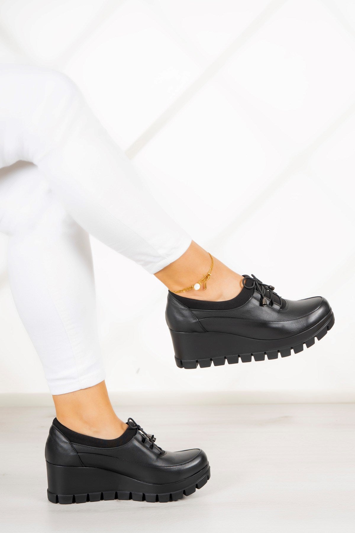 Olympia Siyah Hakiki Deri Dolgu Topuklu Günlük Ayakkabı