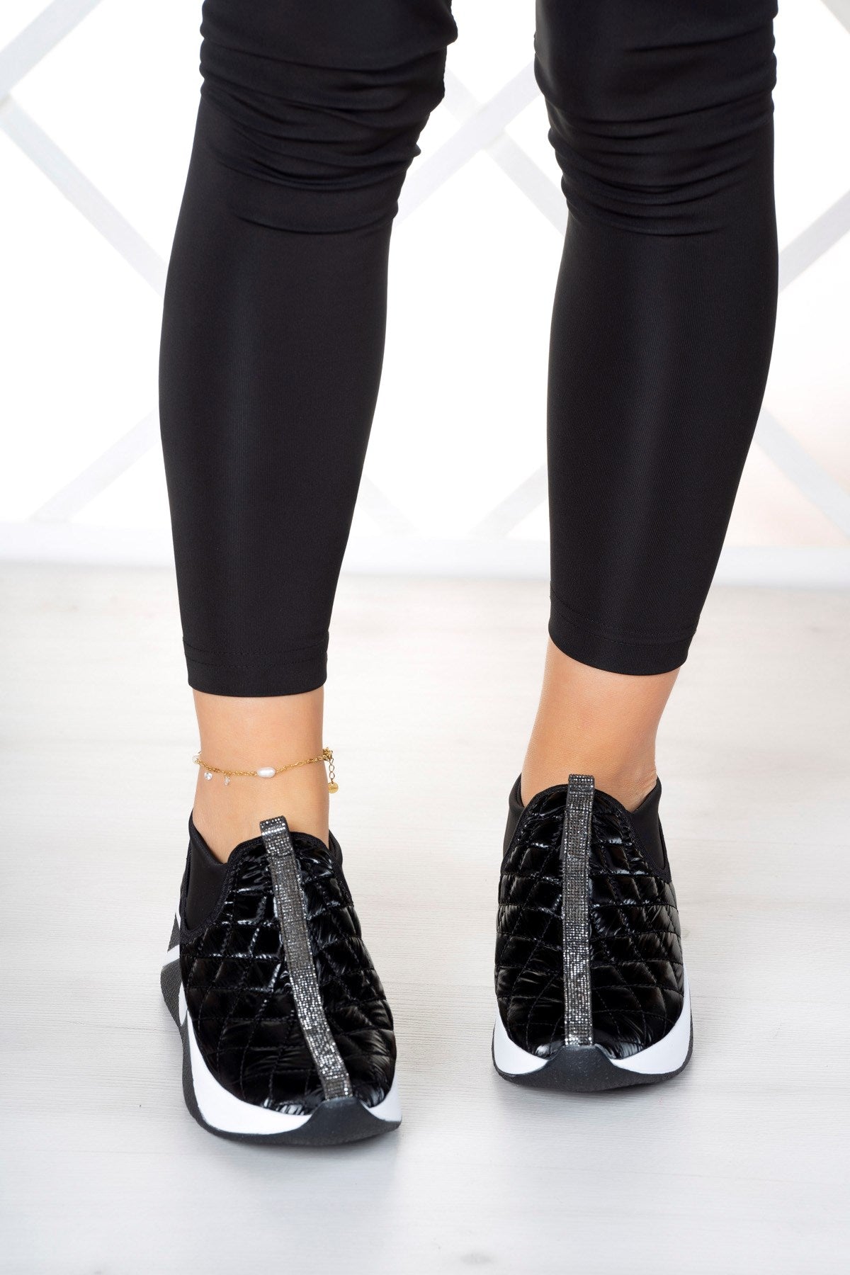 Cleopatra Siyah Baklava Desenli Taşlı Sneaker