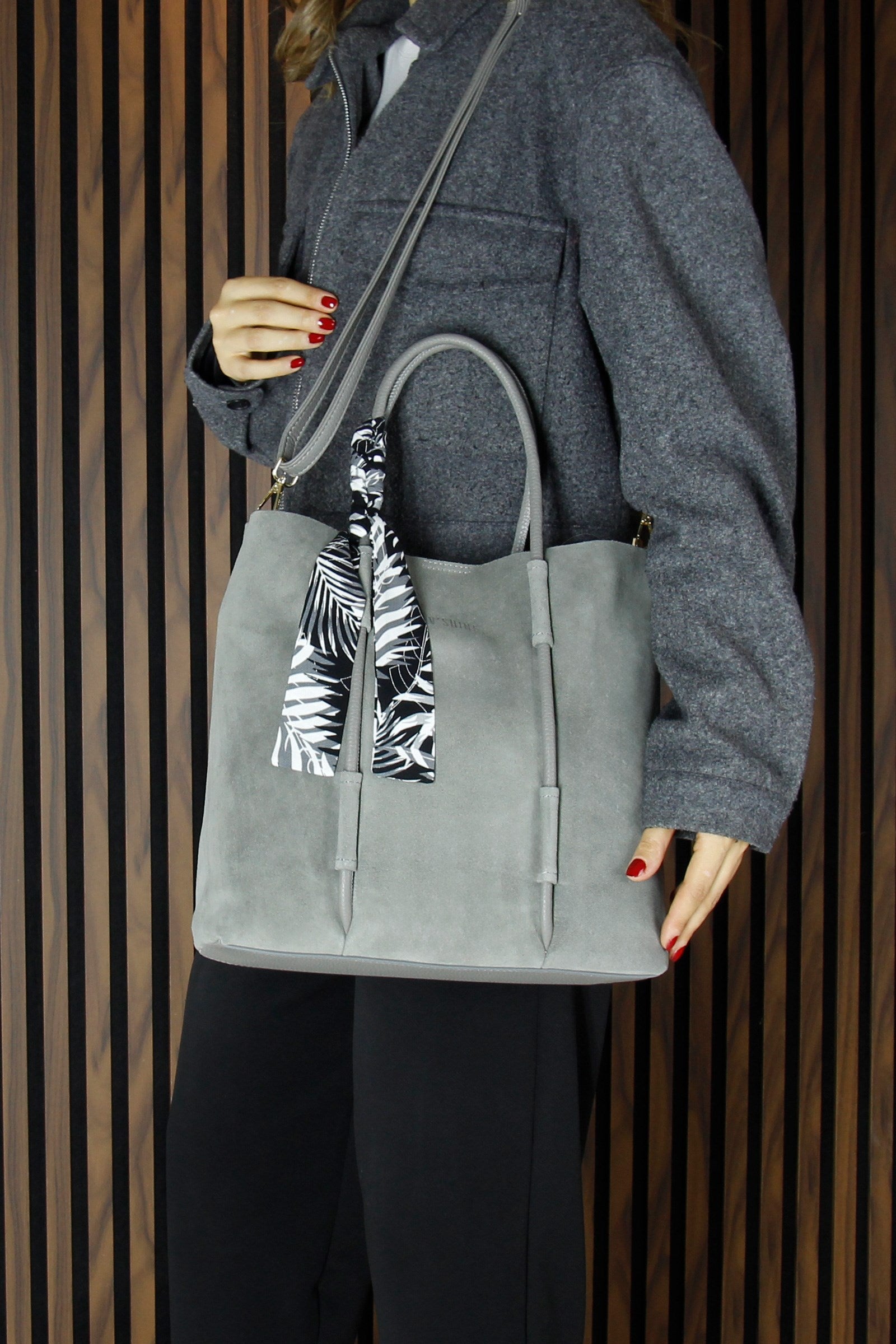 (VSN5013OC) Gri Hakiki Dana Süet Manyetik Kapaklı Fermuarlı İç Cepli Askılı Büyük Boy Günlük Omuz Çantası