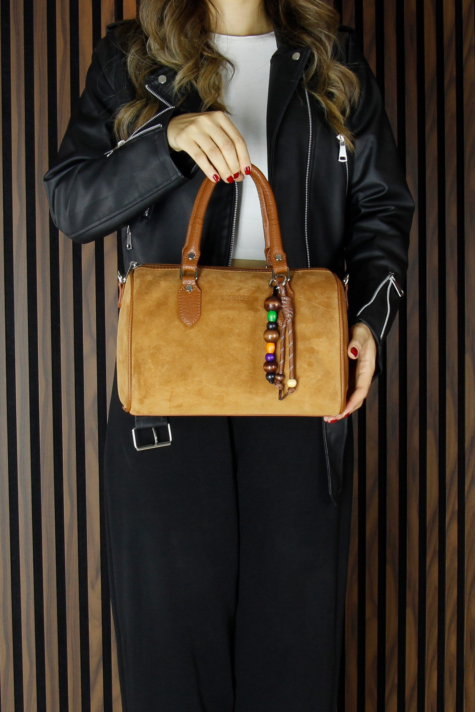 (VSN5011OC) Taba Hakiki Dana Süet Fermuarlı İç Cepli Askılı Boncuk Aksesuarlı Günlük Büyük Boy Omuz Çantası