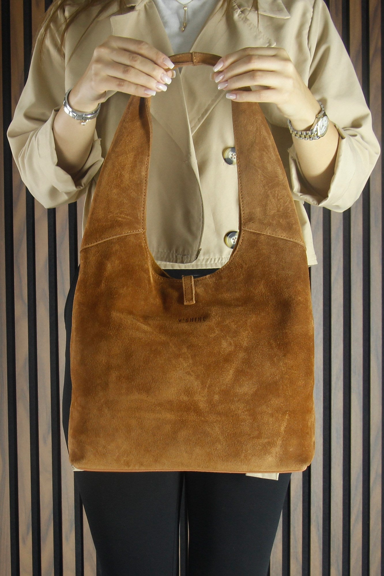 (VSN5015OC) Taba Hakiki Dana Süet Püsküllü Manyetik Kapaklı Orta Boy Günlük Omuz Çantası