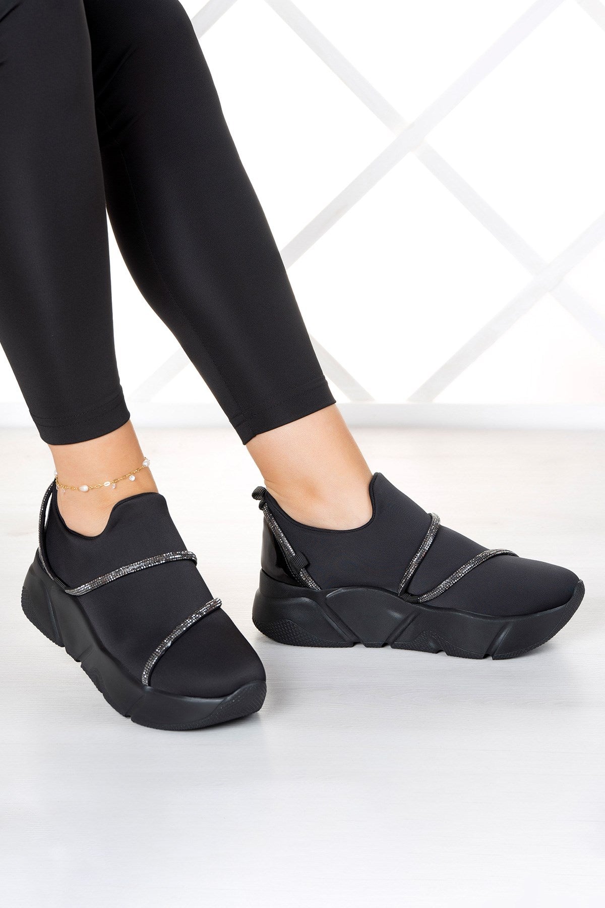 Barbara Gümüş Streç Taşlı Sneaker