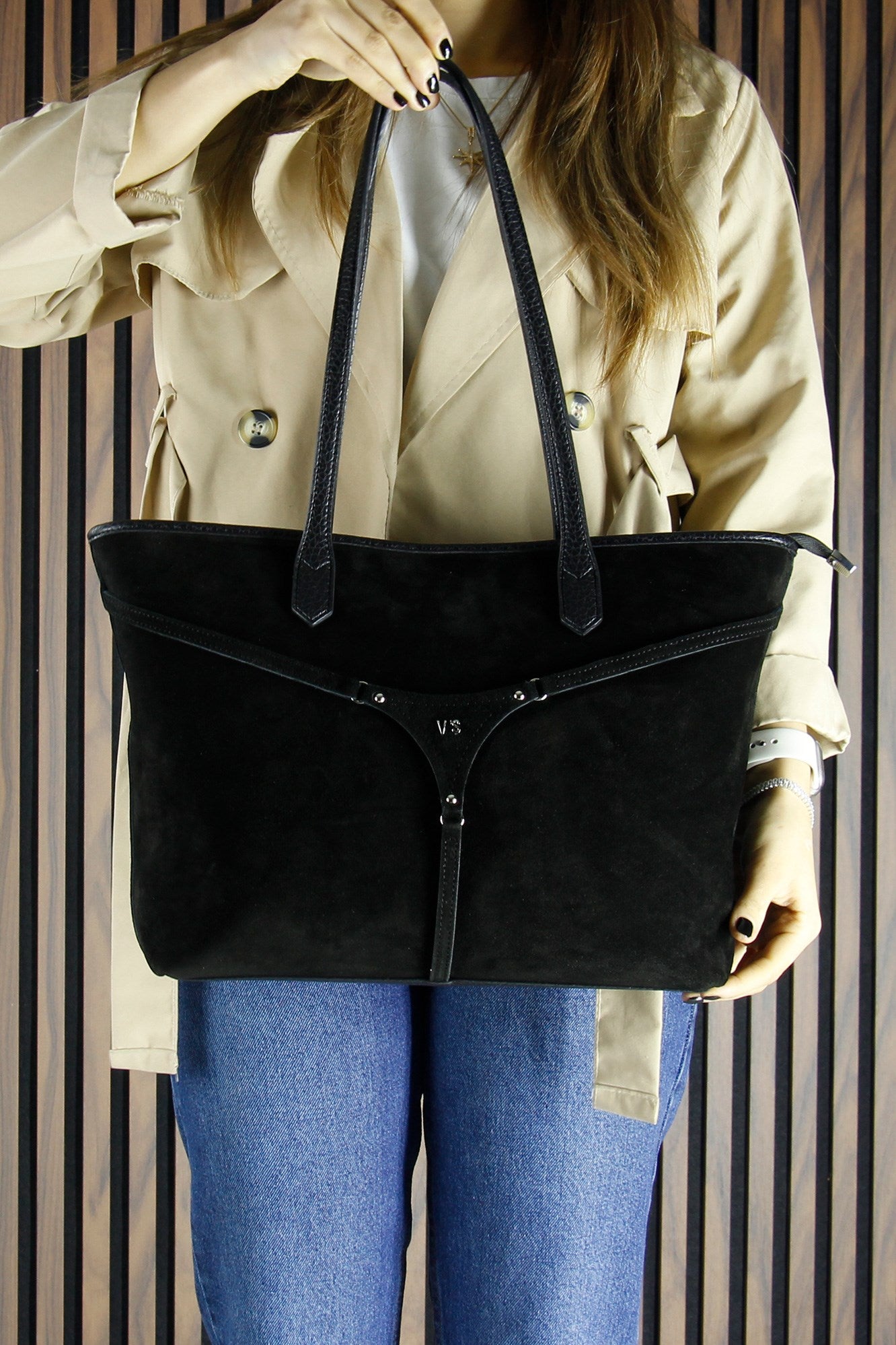 (VSN5018OC) Siyah Hakiki Dana Süet Fermuarlı Üç Bölmeli İç Cepli Büyük Boy Günlük Omuz Çantası