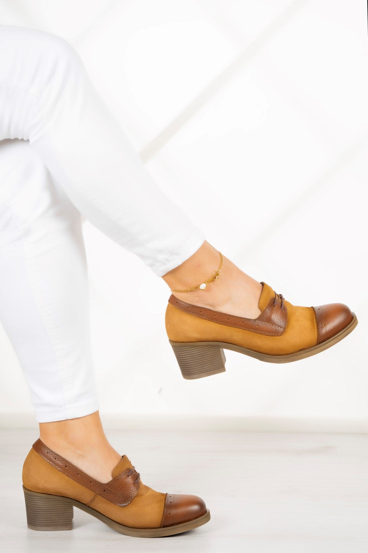 Mellody Taba Hakiki Deri Günlük Topuklu Ayakkabı