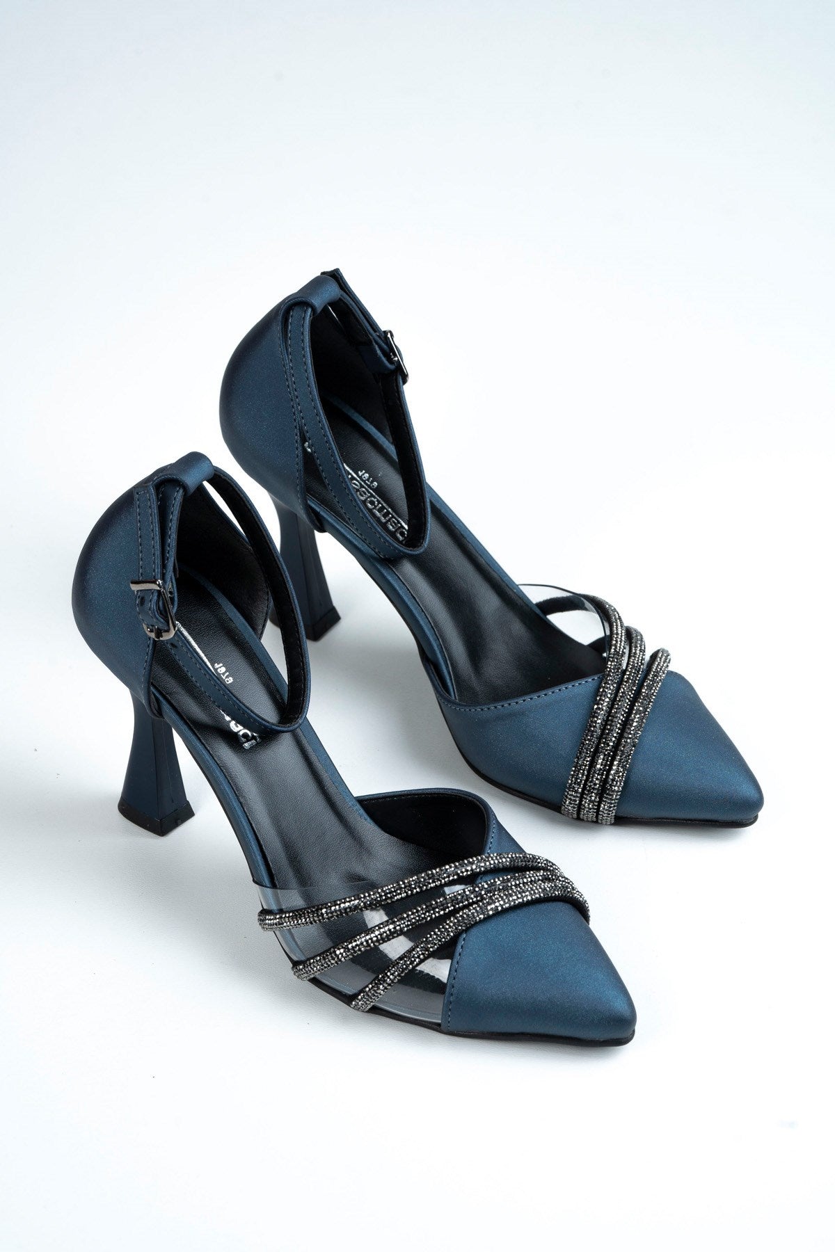 Çağla Lacivert Saten Taşlı Şeffaf Tasarımlı Ayakkabı