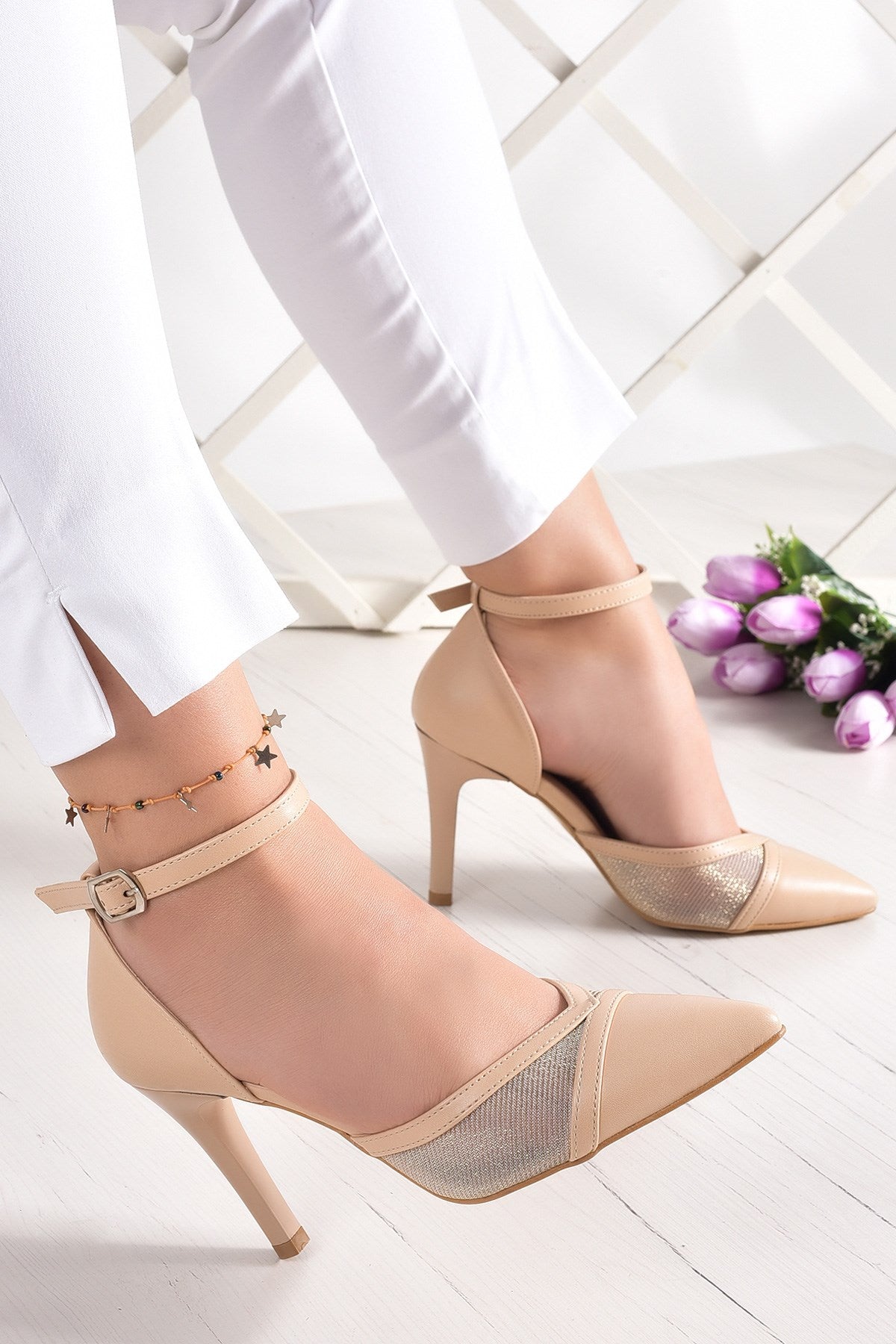 Liana Ten Fileli Stiletto