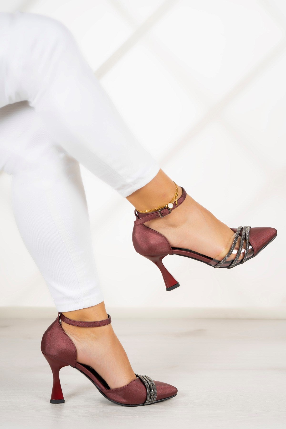 Çağla Bordo Saten Taşlı Şeffaf Tasarımlı Ayakkabı