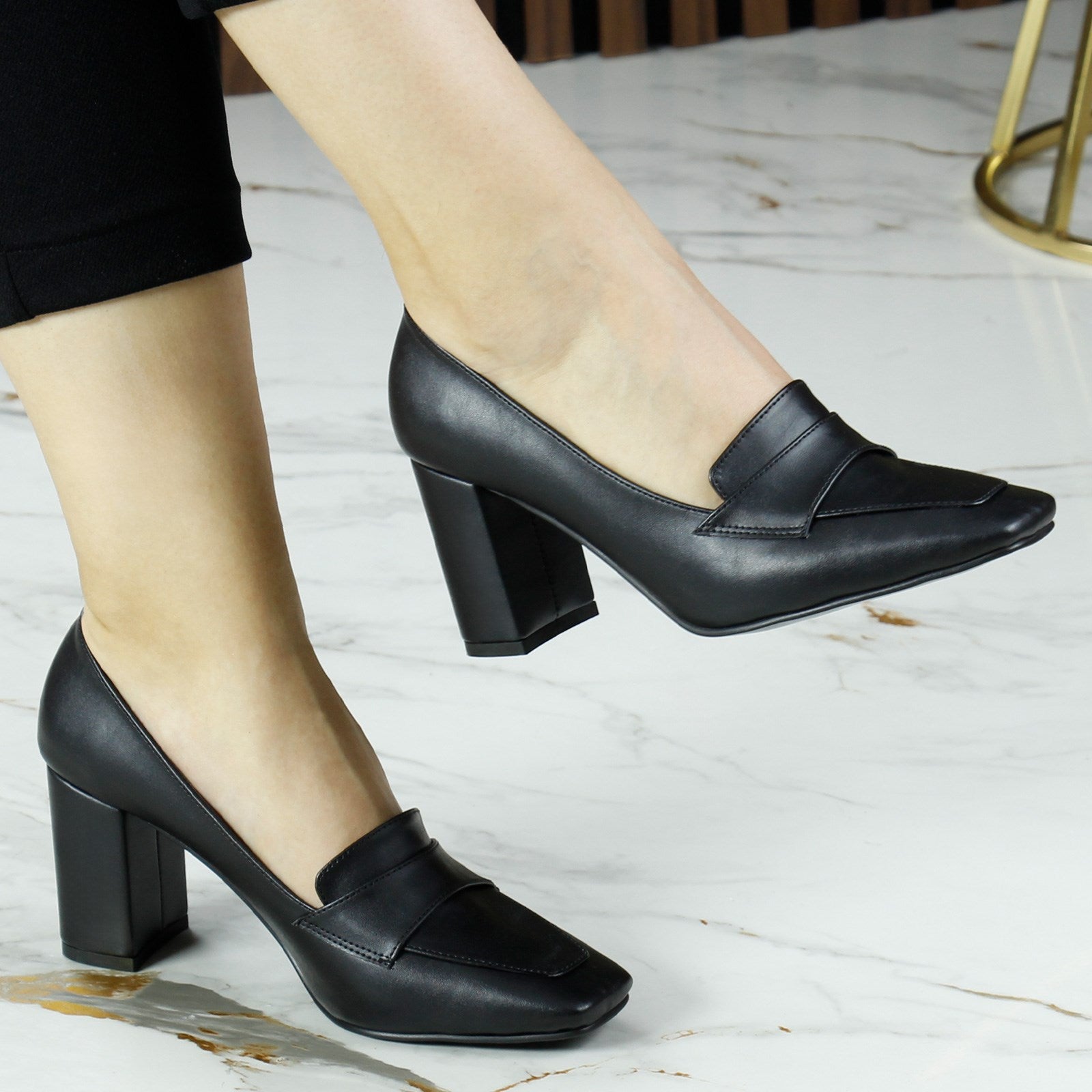 Erkan Saçmacı Della Siyah Kare Burun Kalın Topuklu Klasik Ayakkabı